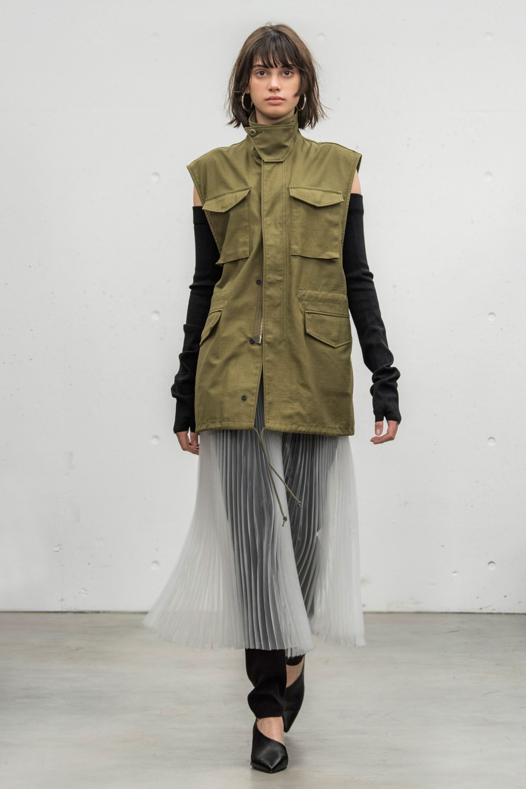 Hyke Tokyo S/S 18 Look 13