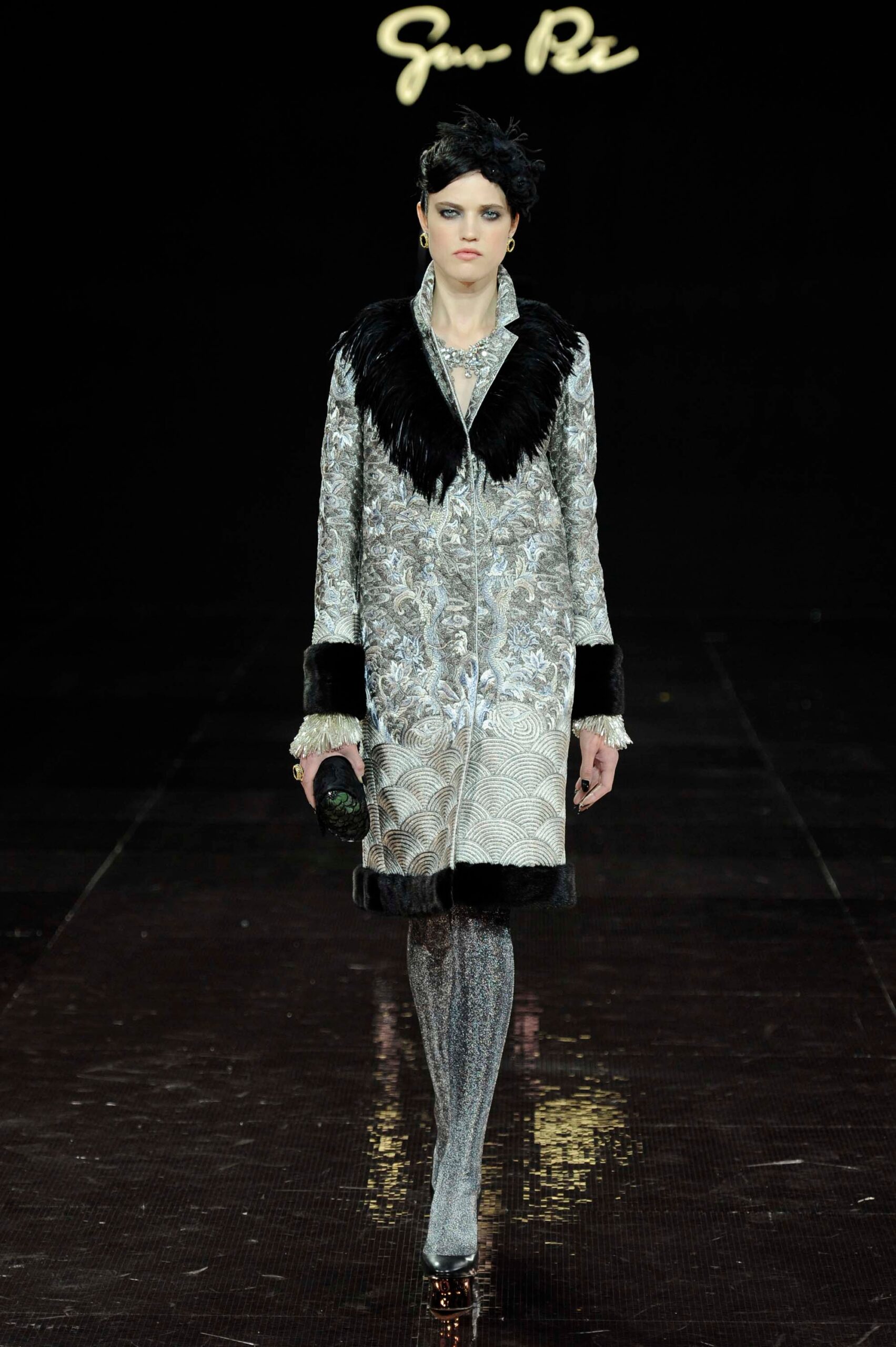 Guo Pei F/W 16 Couture Look 15