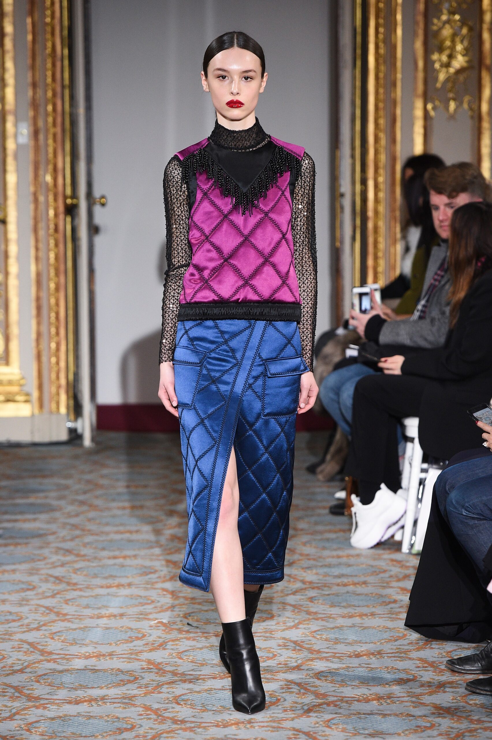 Huishan Zhang F/W 18 Look 16