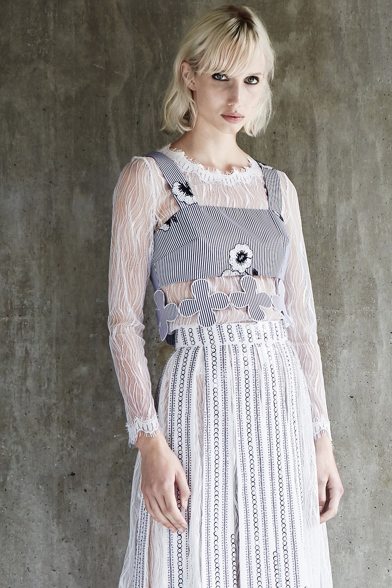 Huishan Zhang Resort 18 Look 16
