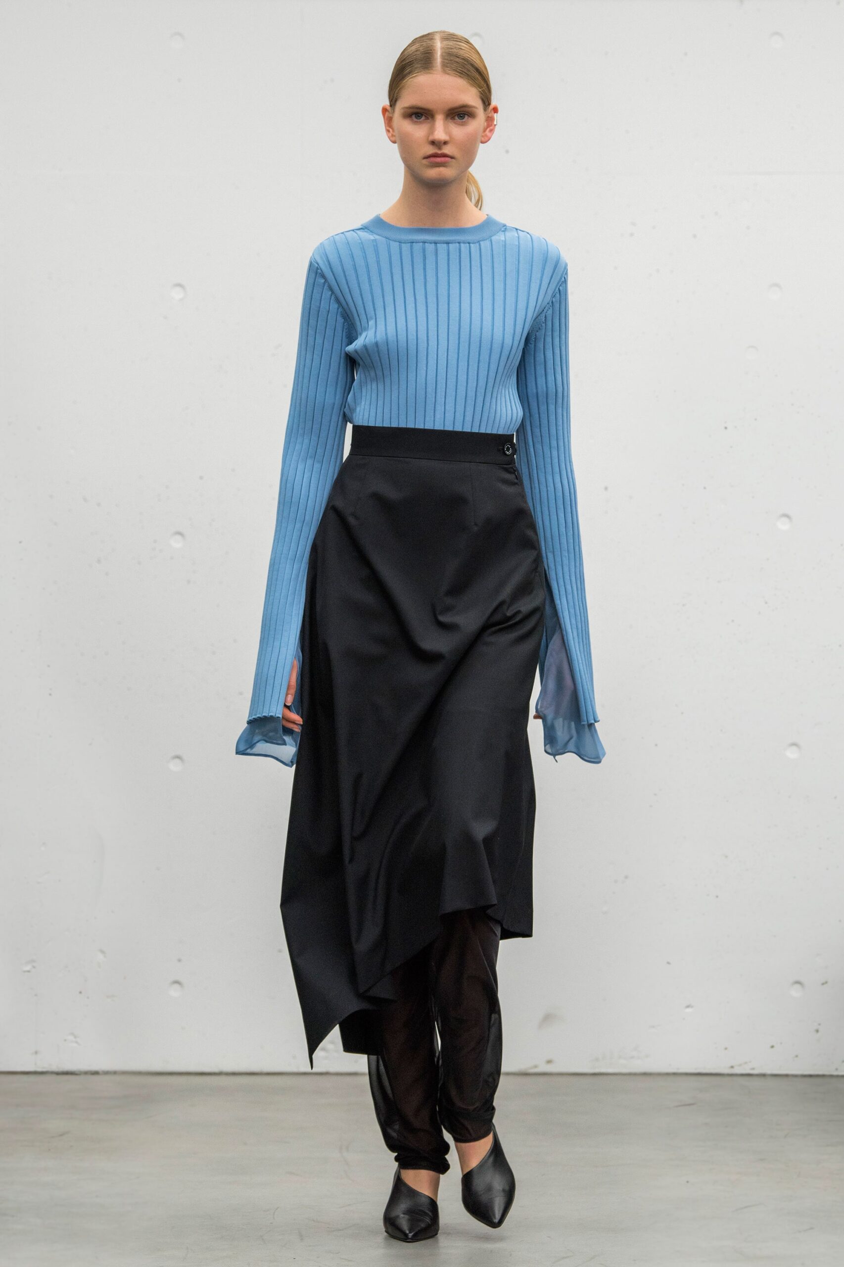 Hyke Tokyo S/S 18 Look 16