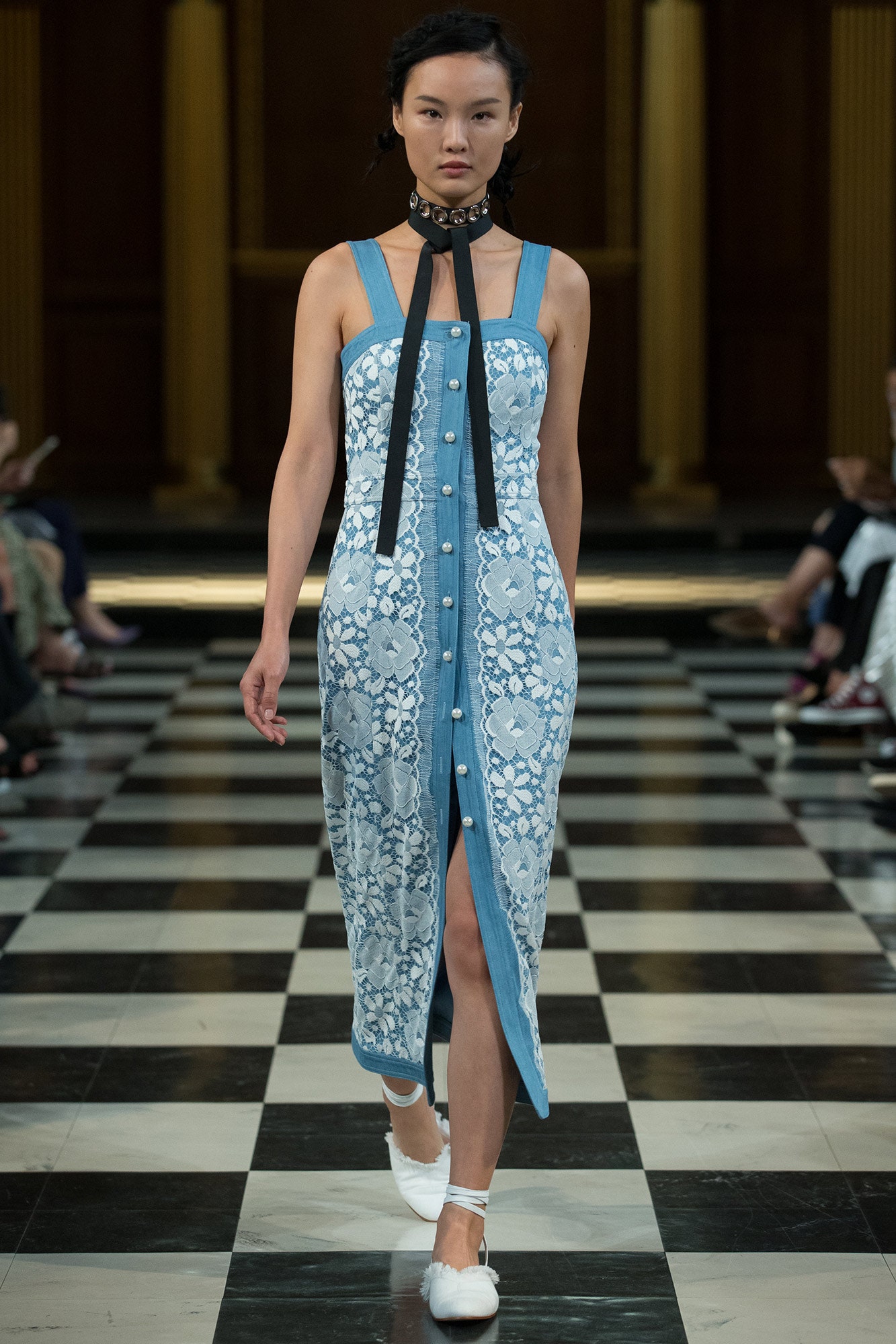 Huishan Zhang S/S 17 Look 17