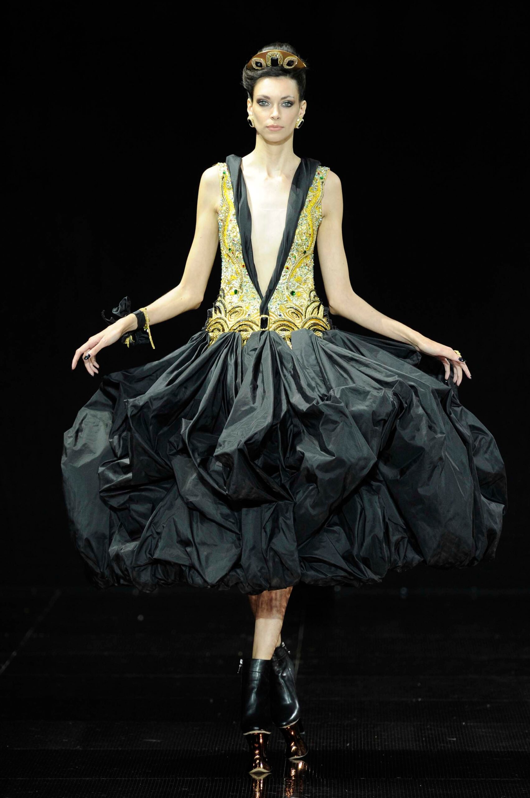 Guo Pei F/W 16 Couture Look 18
