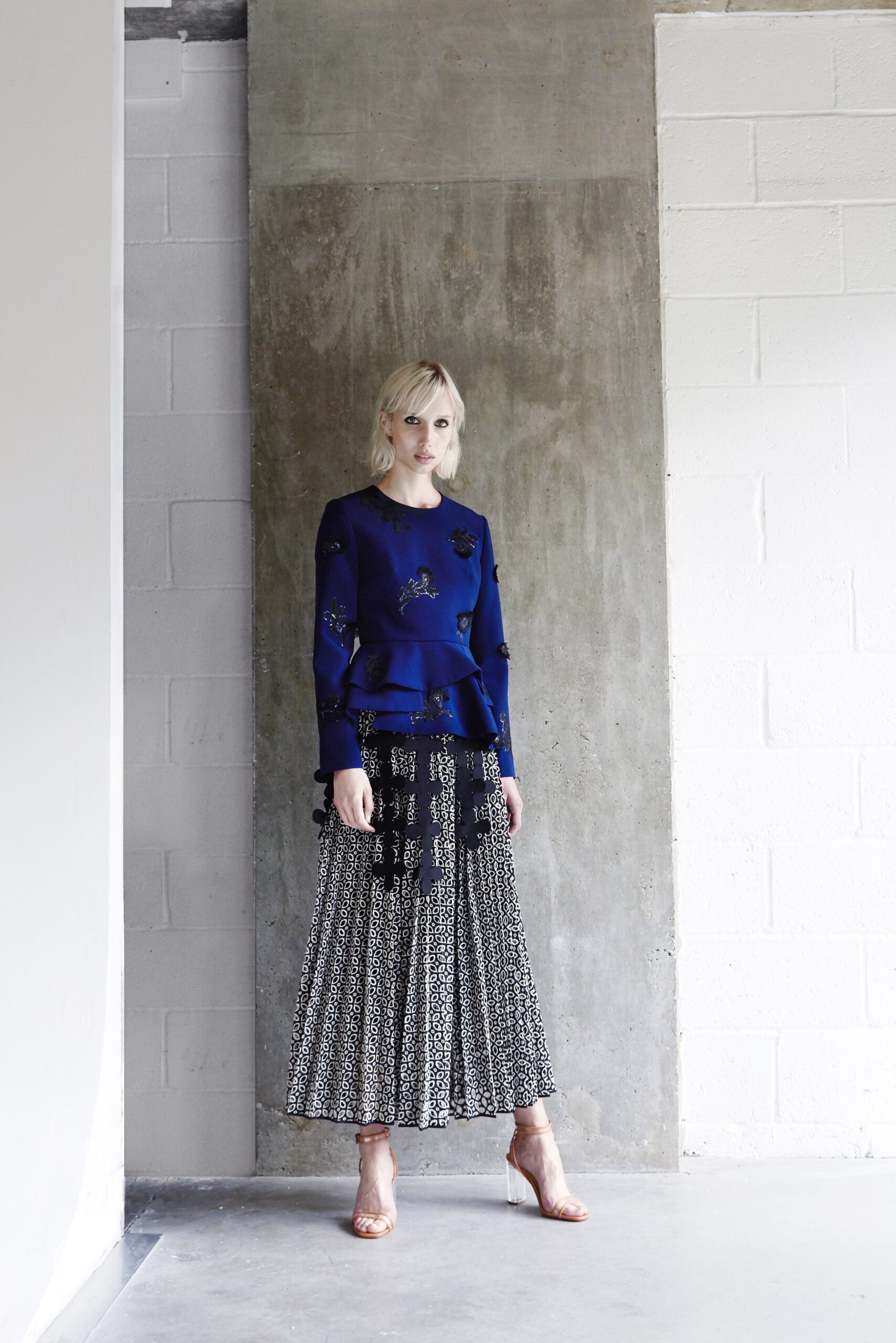 Huishan Zhang Resort 18 Look 18