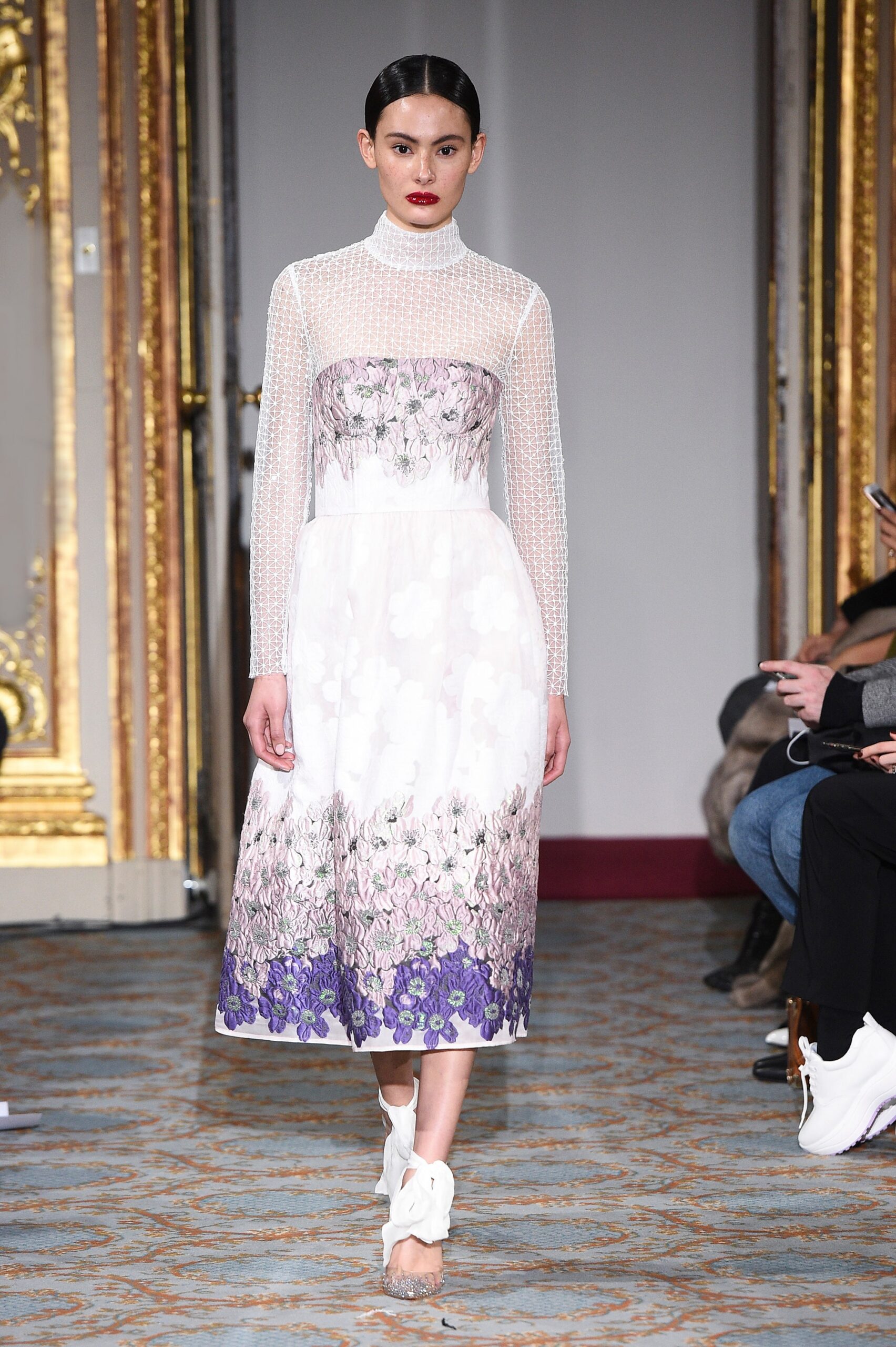 Huishan Zhang F/W 18 Look 19