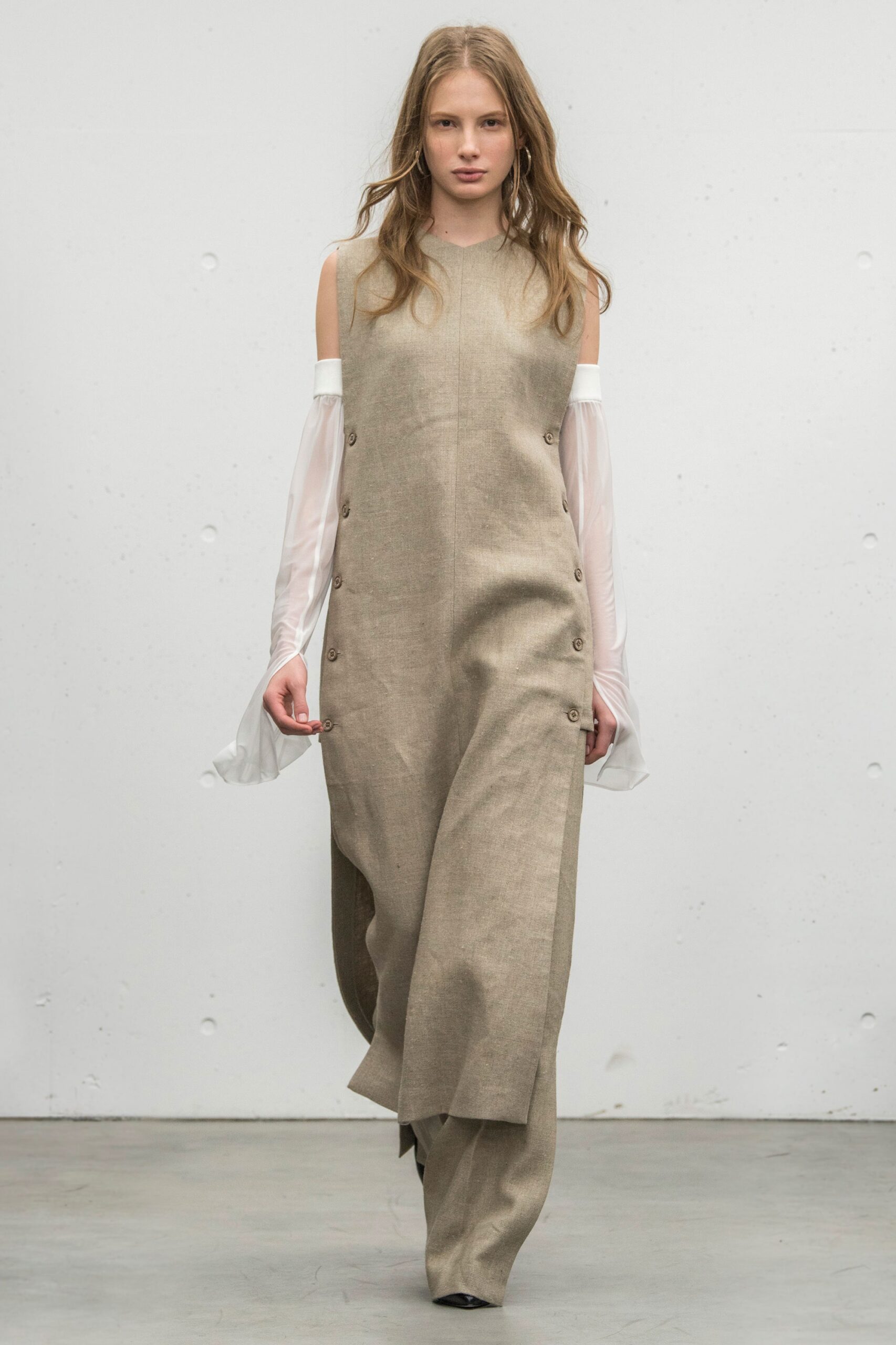 Hyke Tokyo S/S 18 Look 19