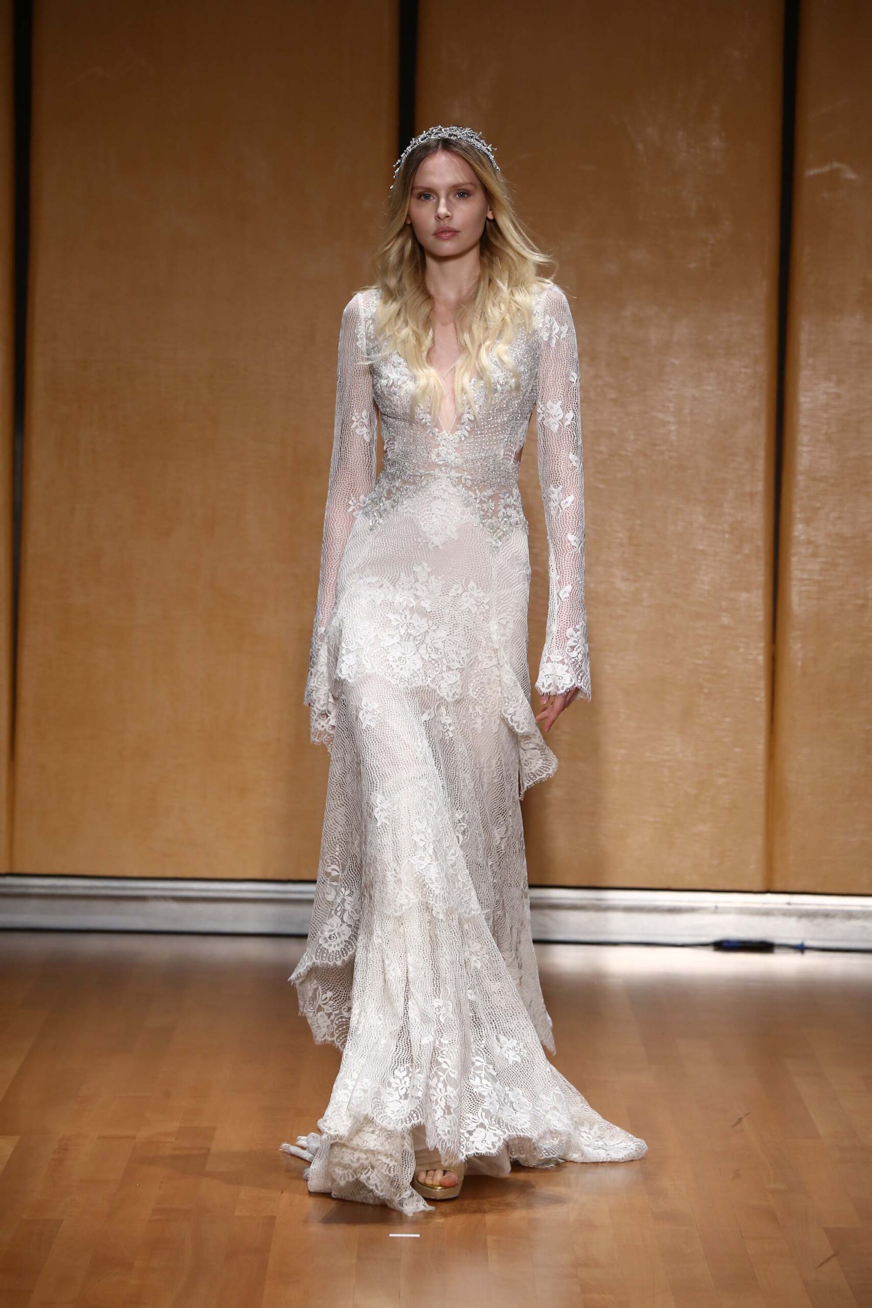 Inbal Dror F/W 17 Bridal Look 19
