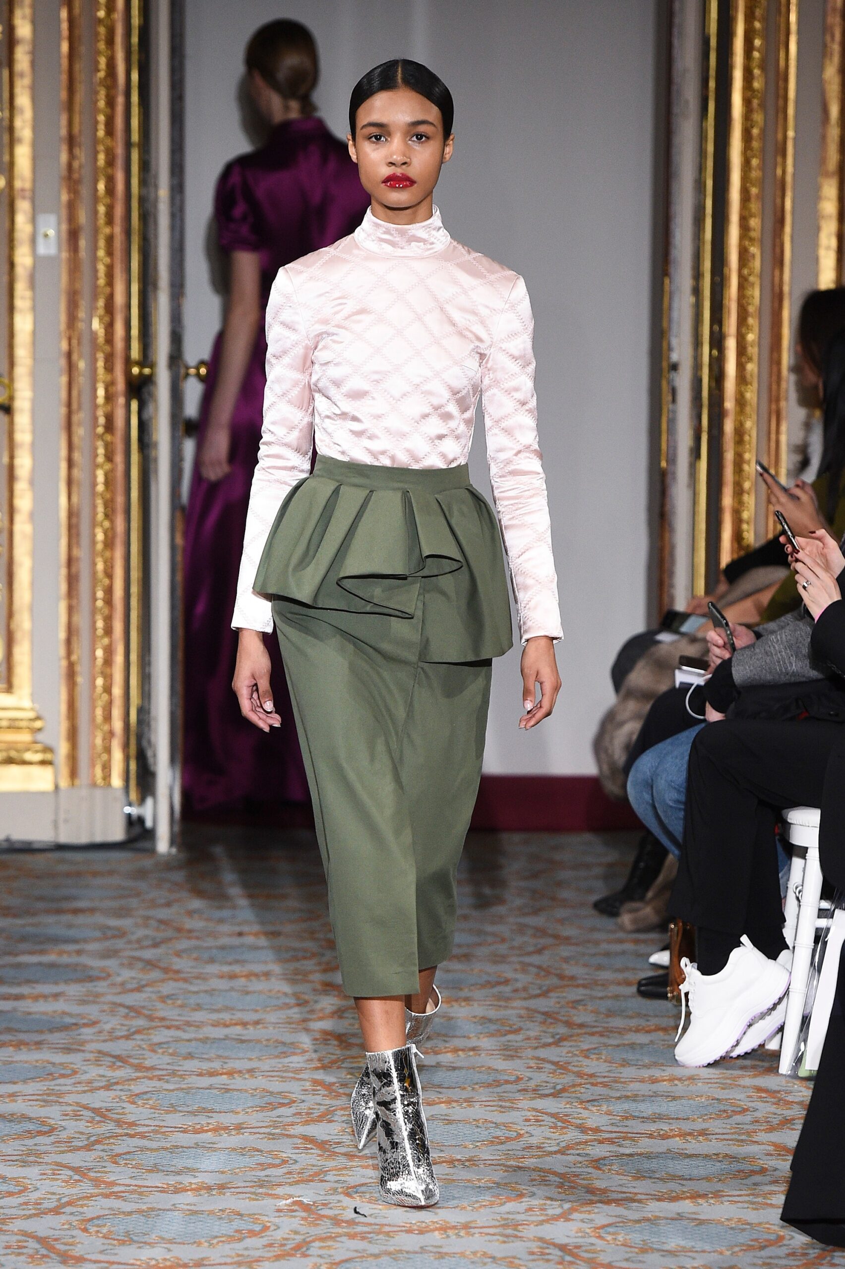 Huishan Zhang F/W 18 Look 20