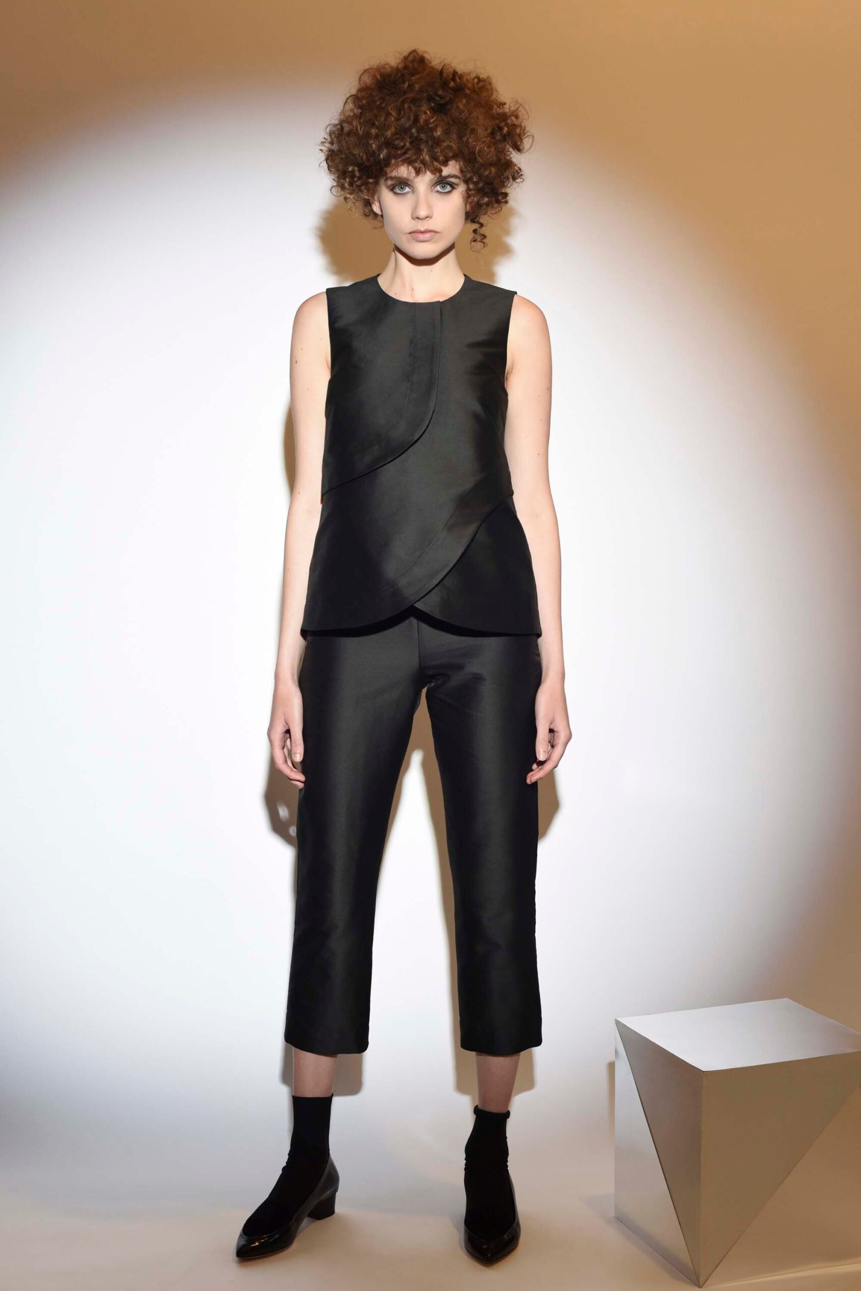 Isa Arfen Resort 17 Look 22