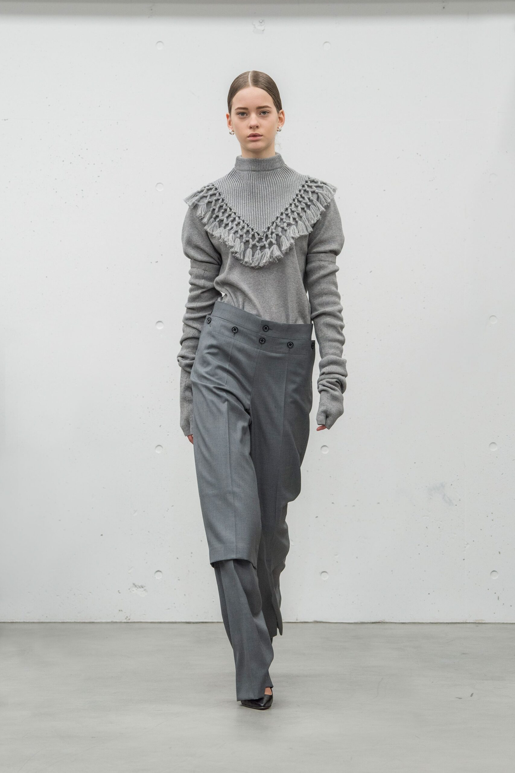 Hyke Tokyo F/W 17 Look 24