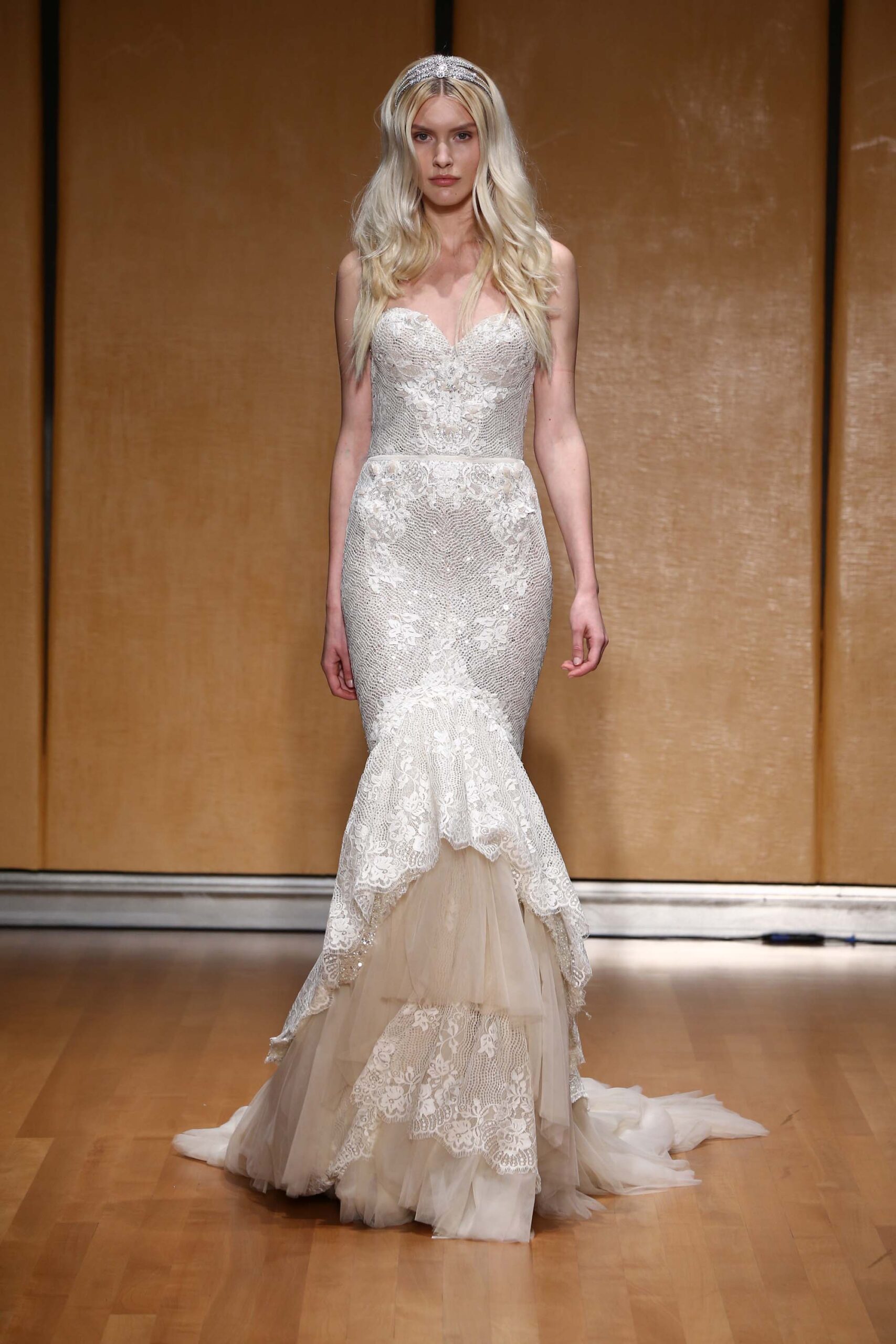 Inbal Dror F/W 17 Bridal Look 24