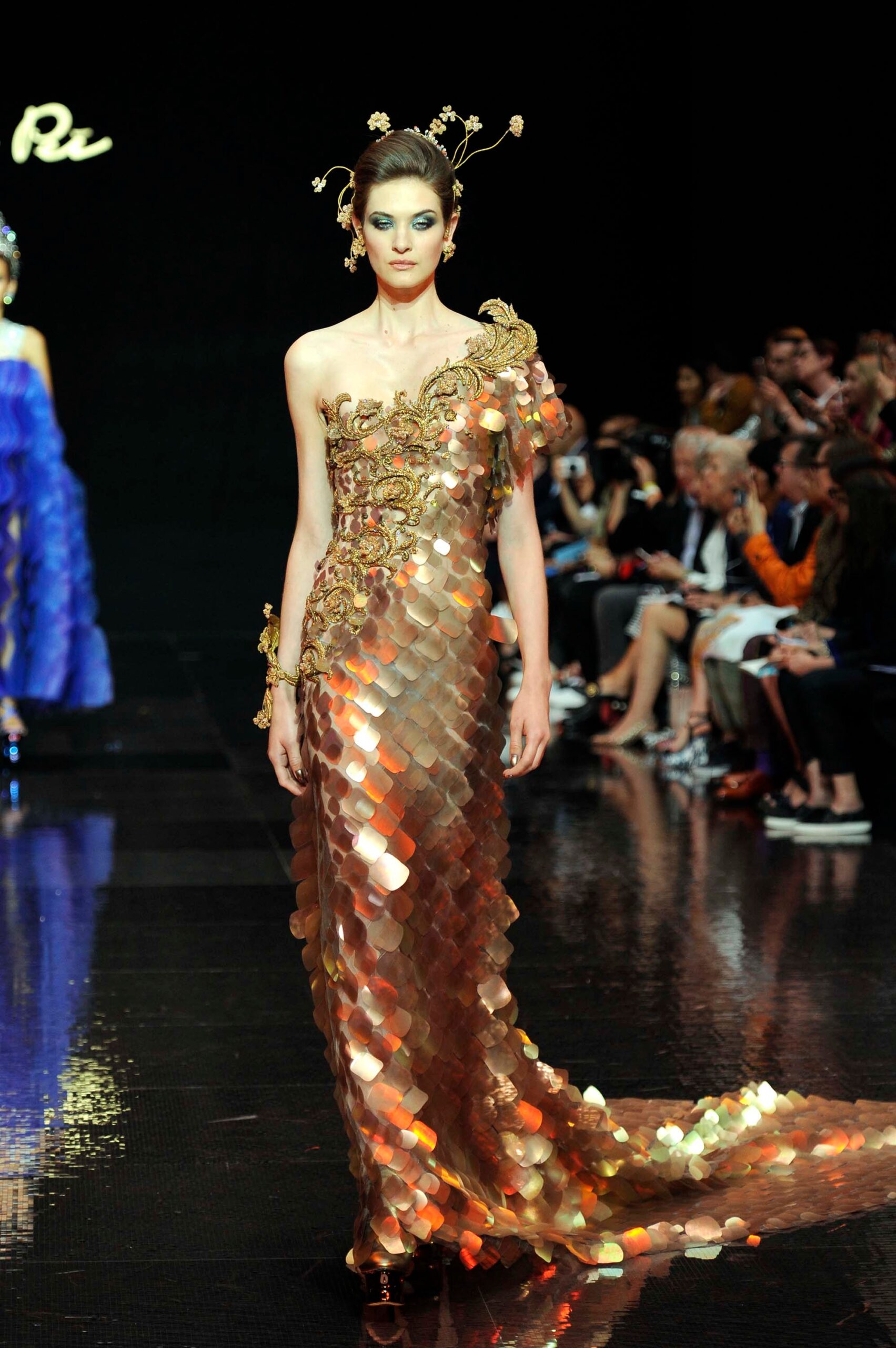Guo Pei F/W 16 Couture Look 26
