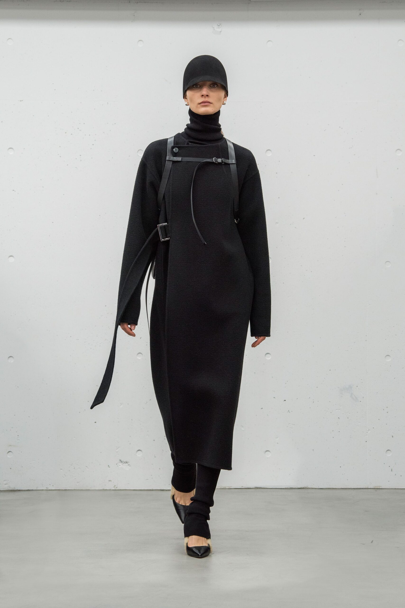 Hyke Tokyo F/W 17 Look 27