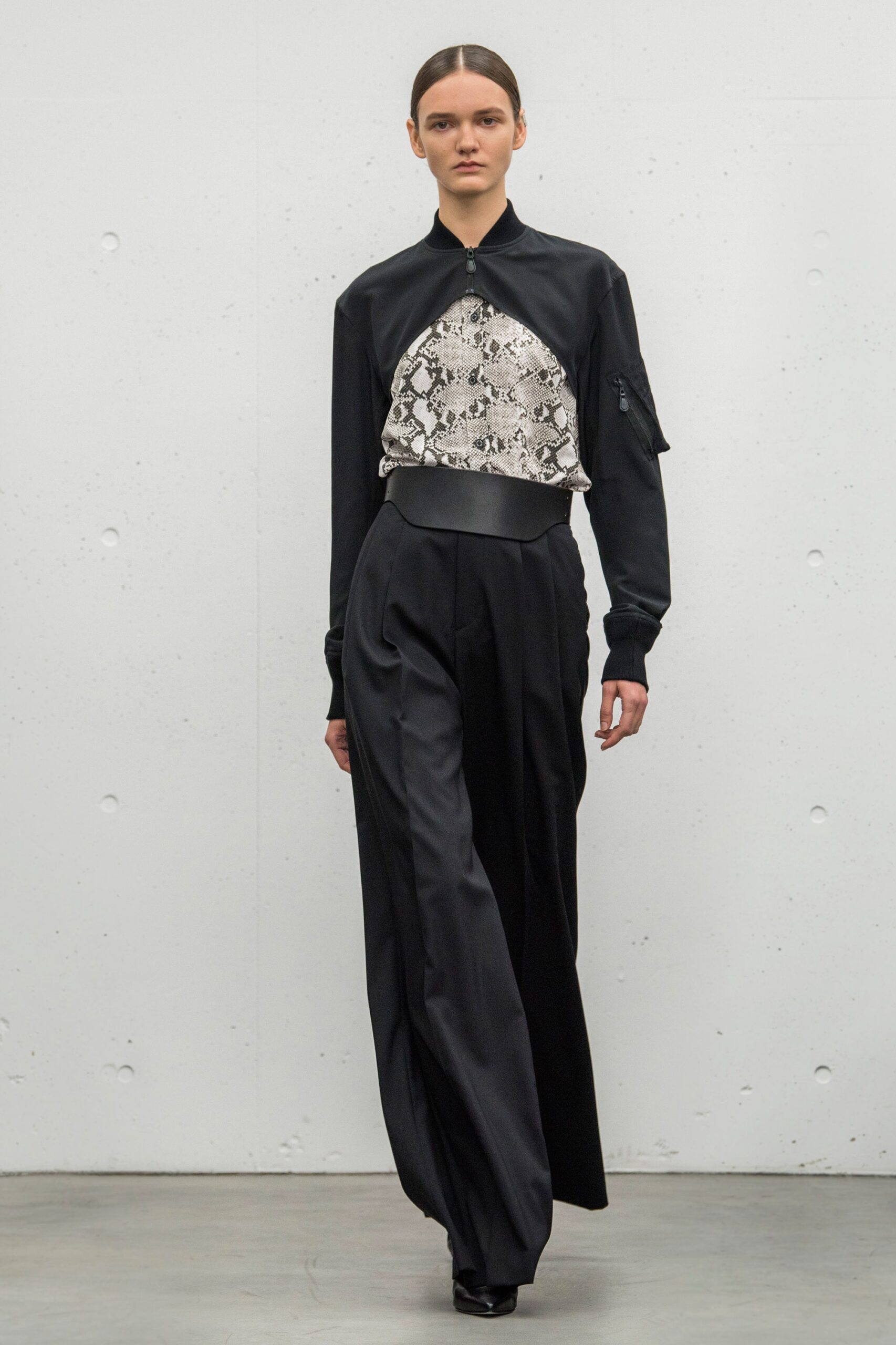 Hyke Tokyo S/S 18 Look 28