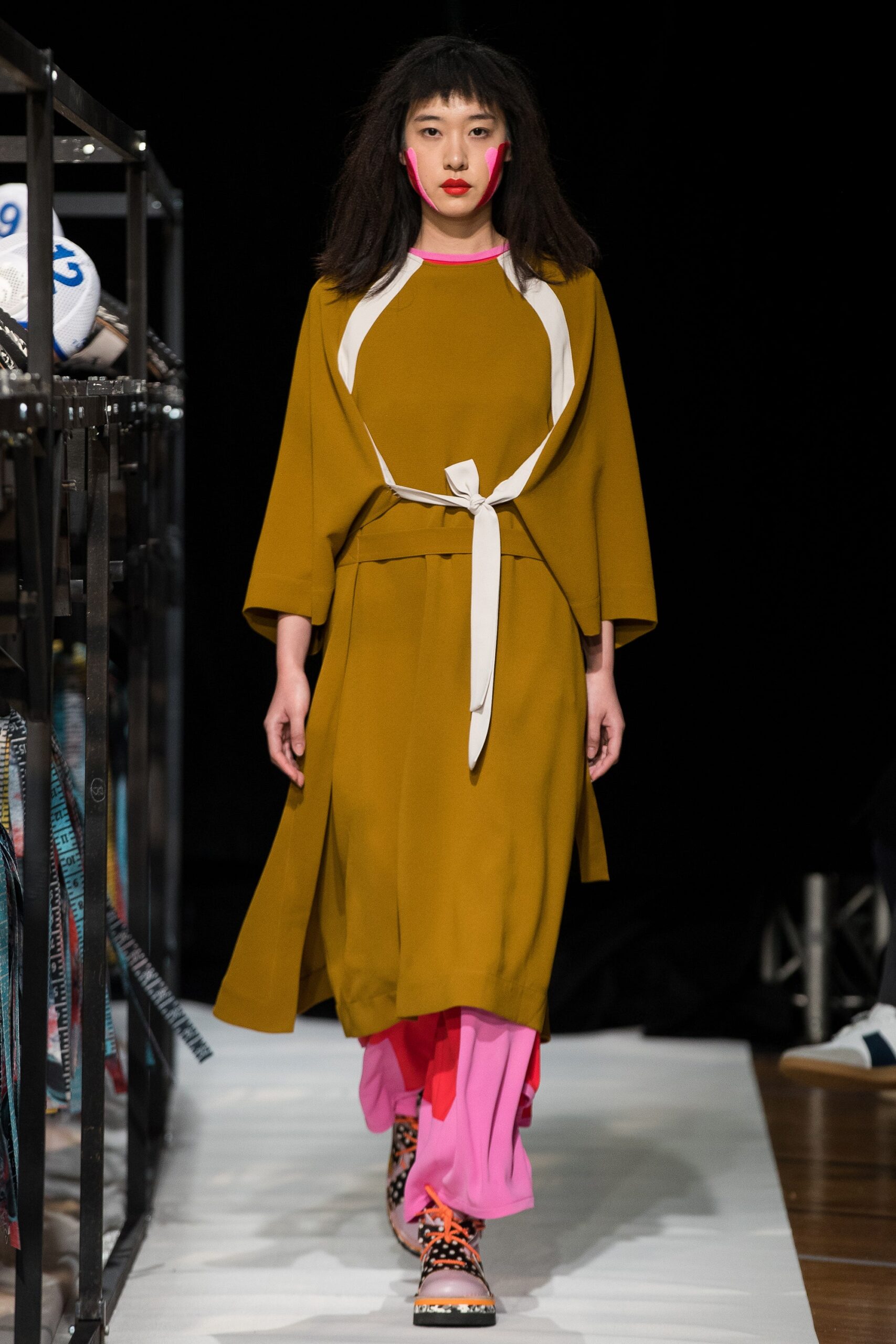 Henrik Vibskov Copenhagen F/W 18 Look 32