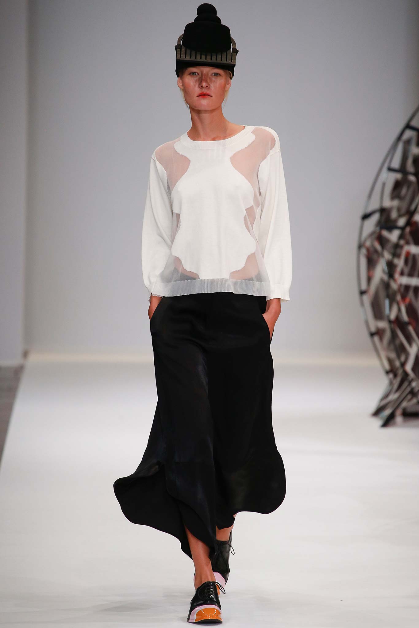 Henrik Vibskov Copenhagen S/S 16 Look 3