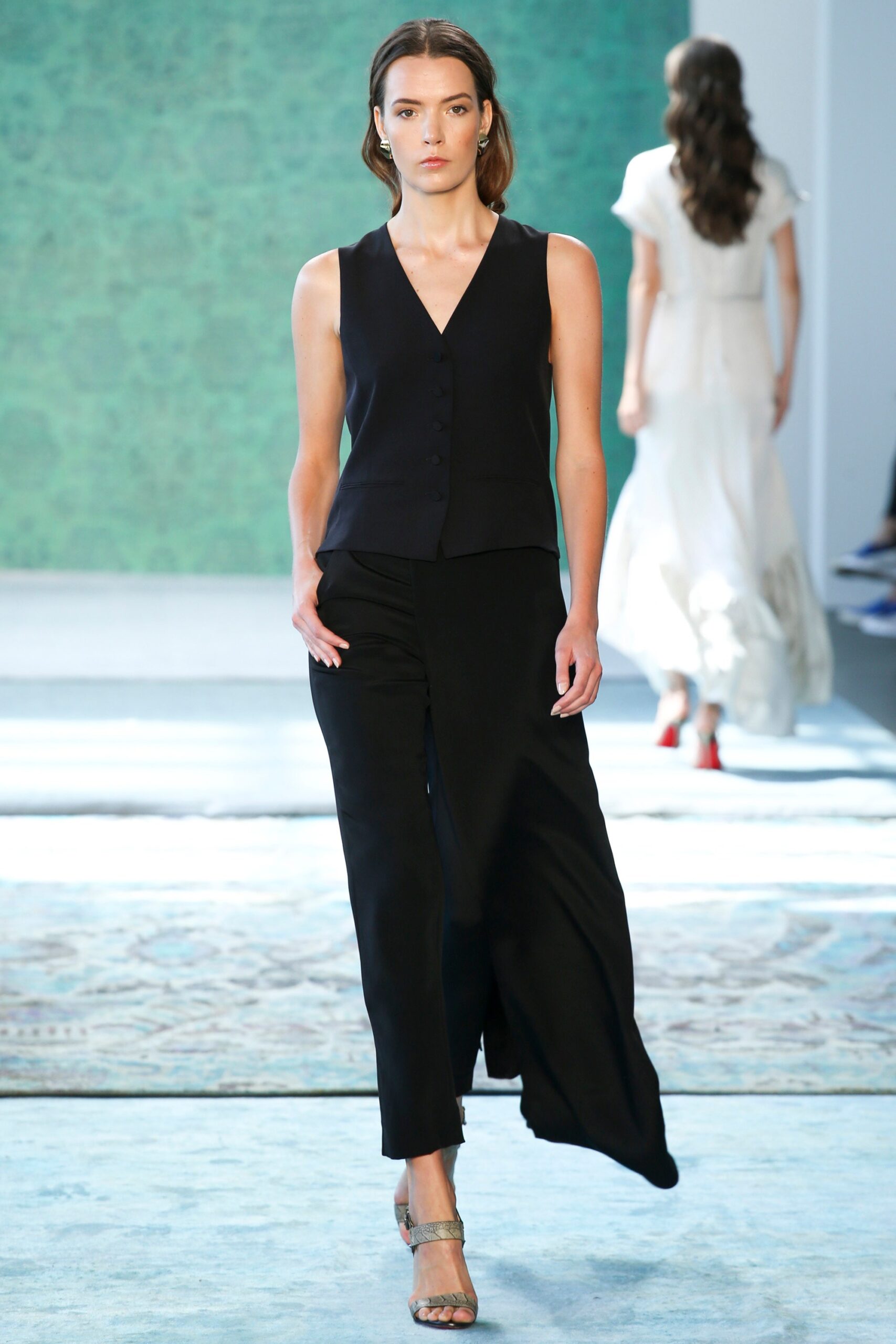 Hellessy S/S 17 Look 2