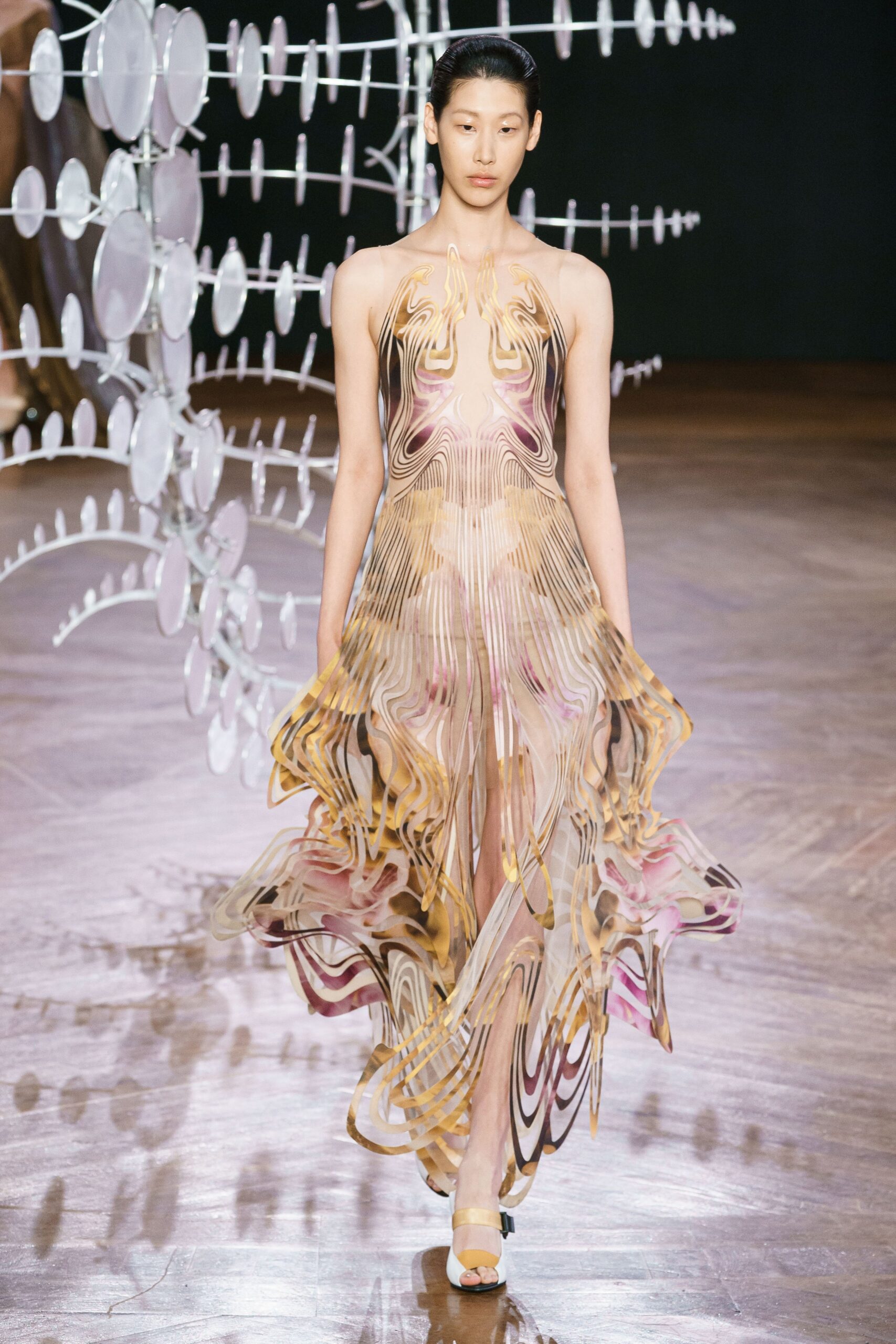 Iris van Herpen F/W 19 Couture Look 4