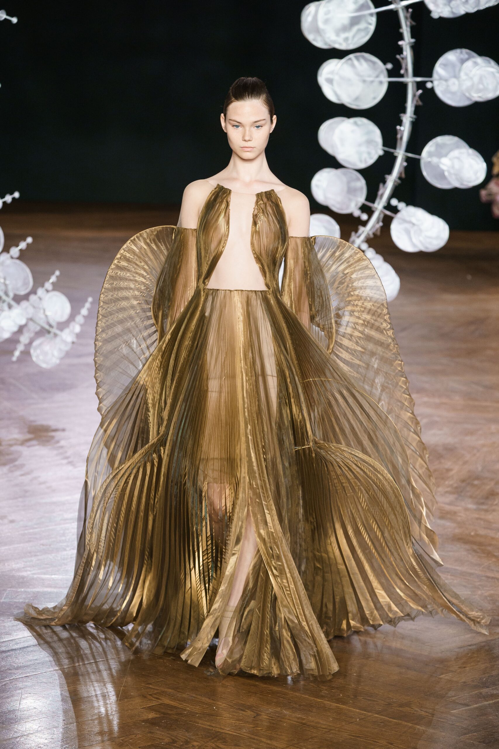 Iris van Herpen F/W 19 Couture Look 5