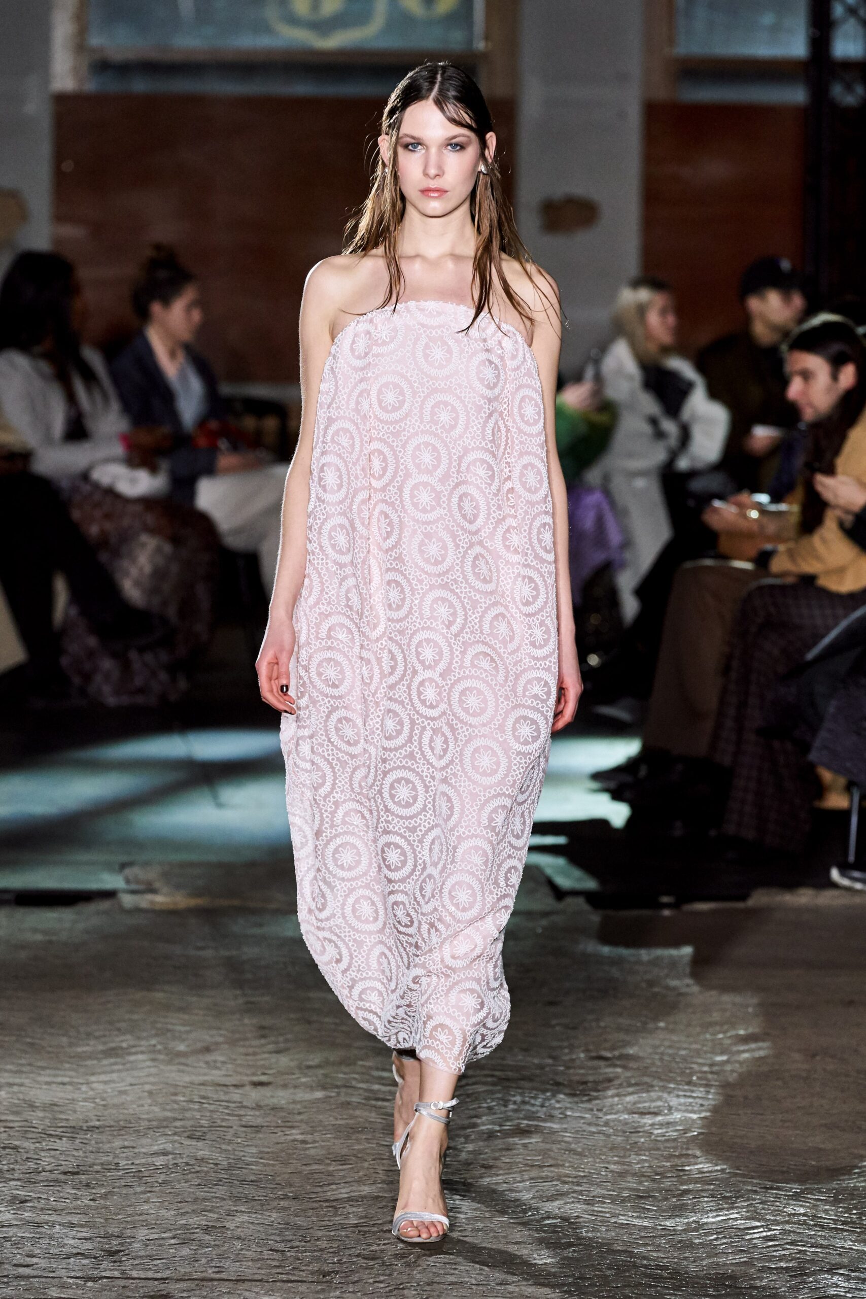 Huishan Zhang F/W 20 Look 16