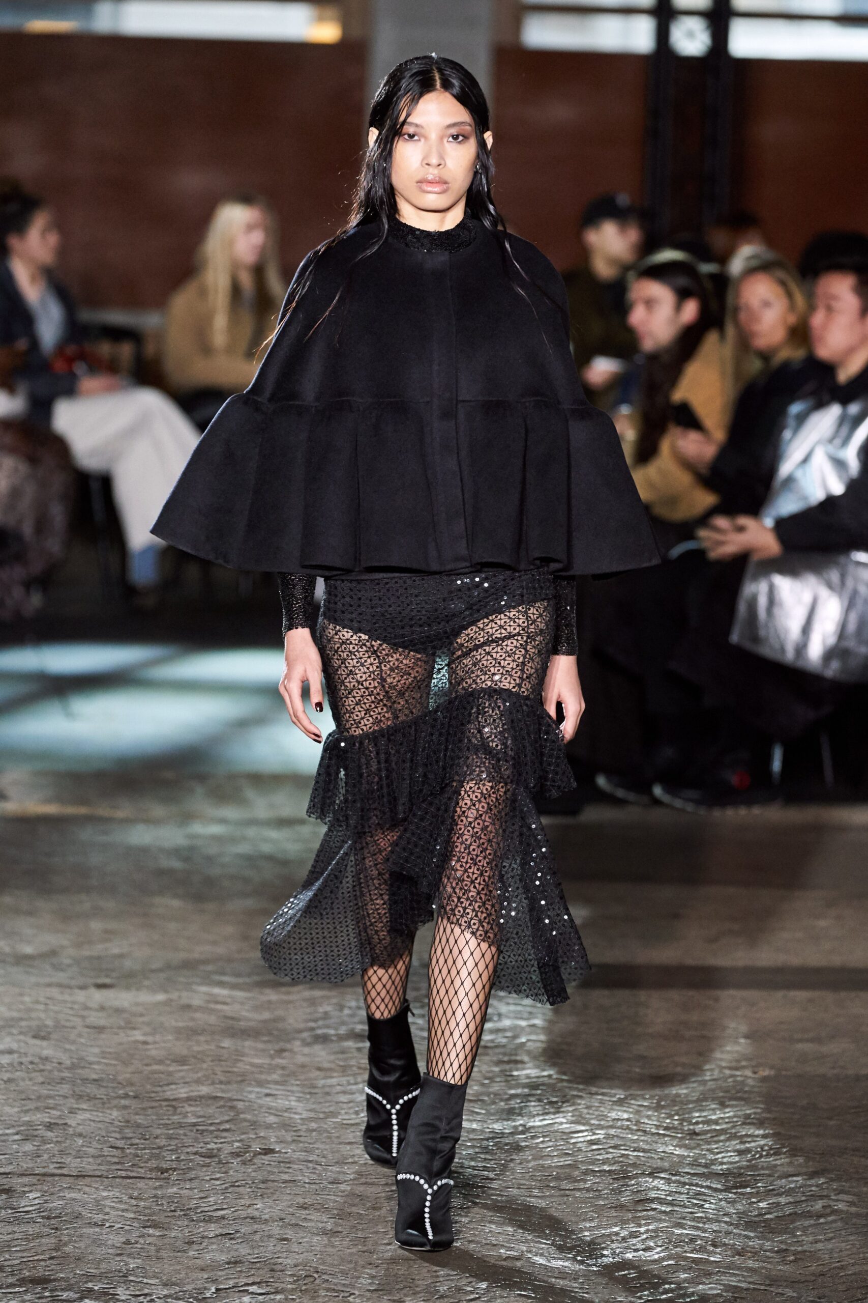 Huishan Zhang F/W 20 Look 18