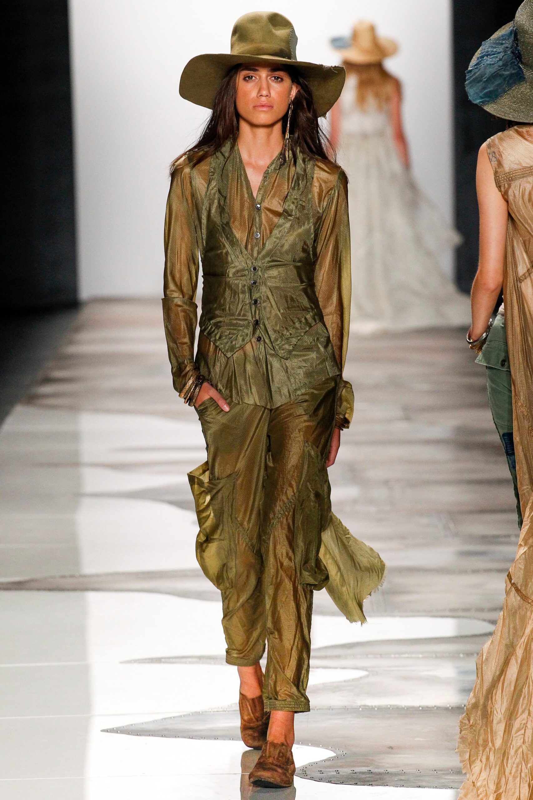Greg Lauren S/S 16 Look 5