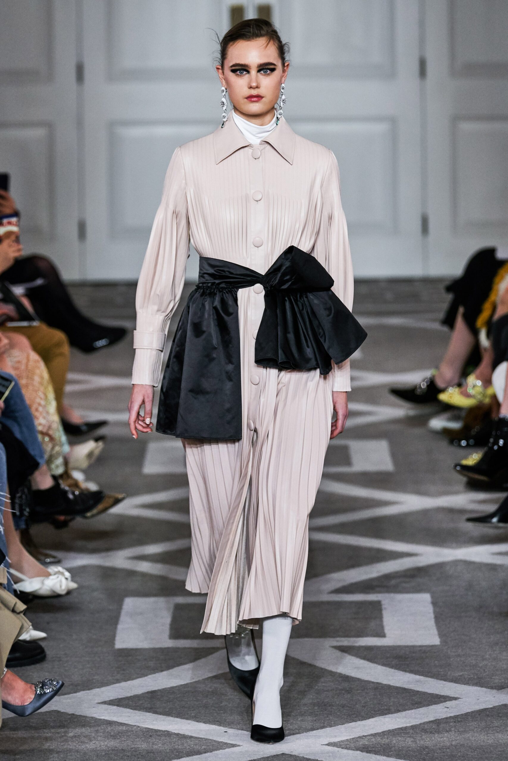 Huishan Zhang F/W 19 Look 2
