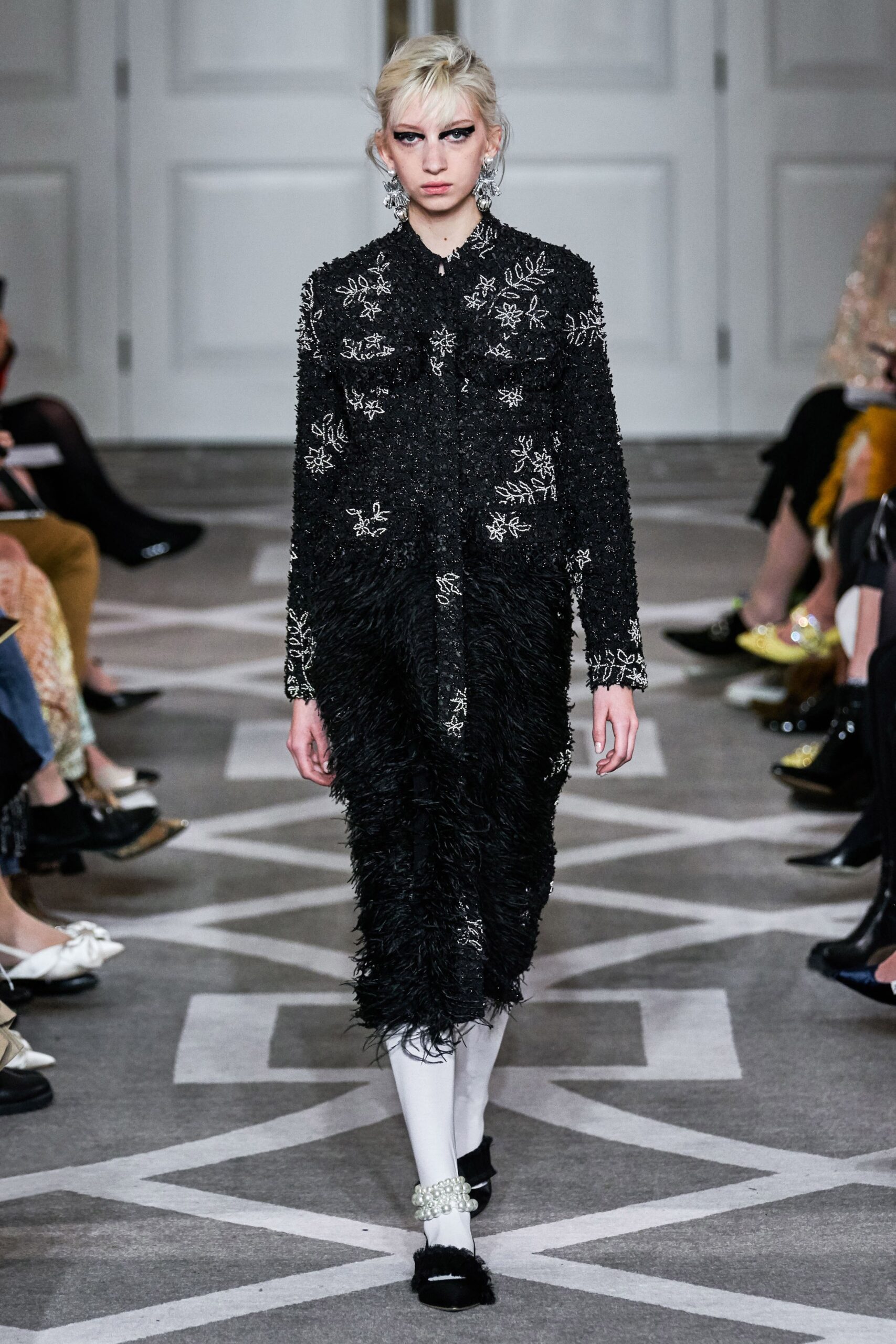 Huishan Zhang F/W 19 Look 4