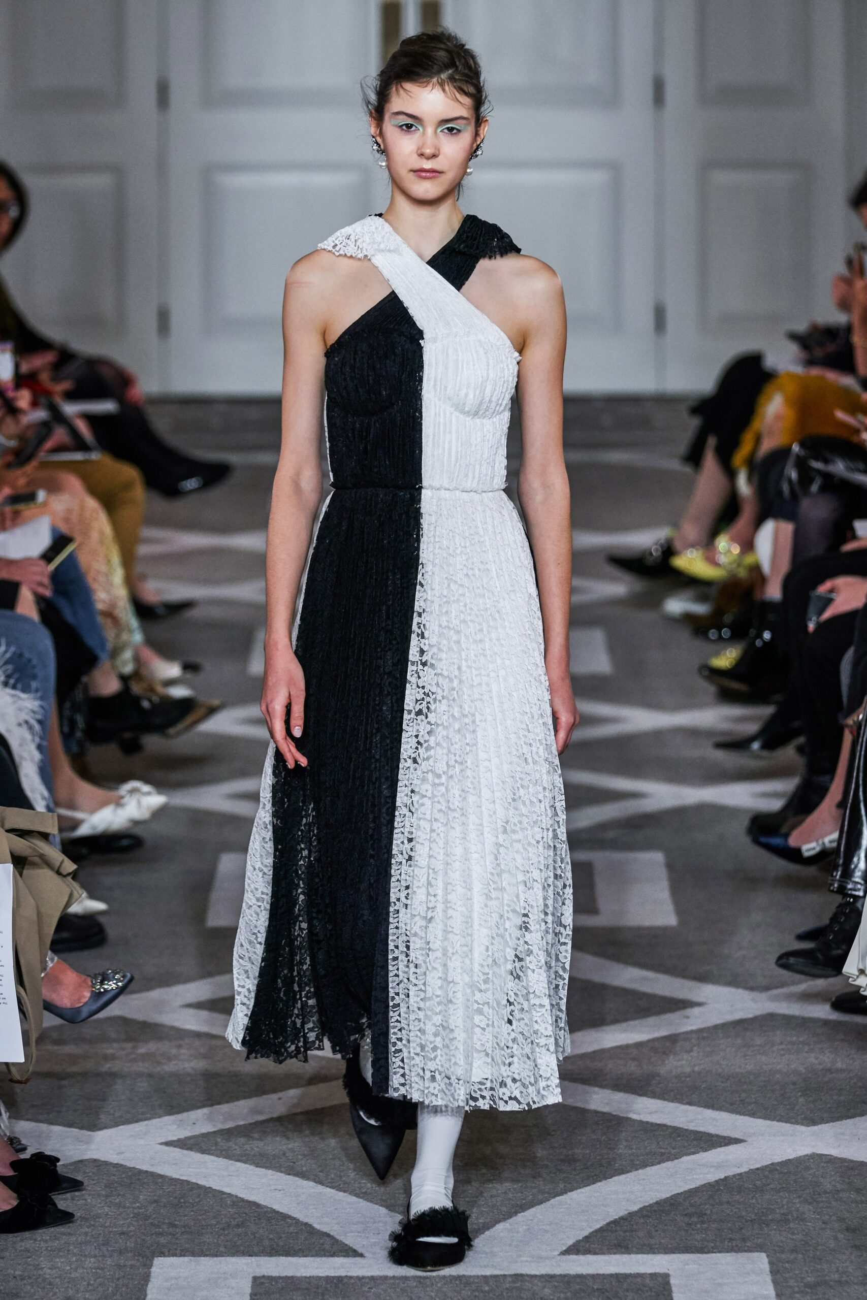 Huishan Zhang F/W 19 Look 5