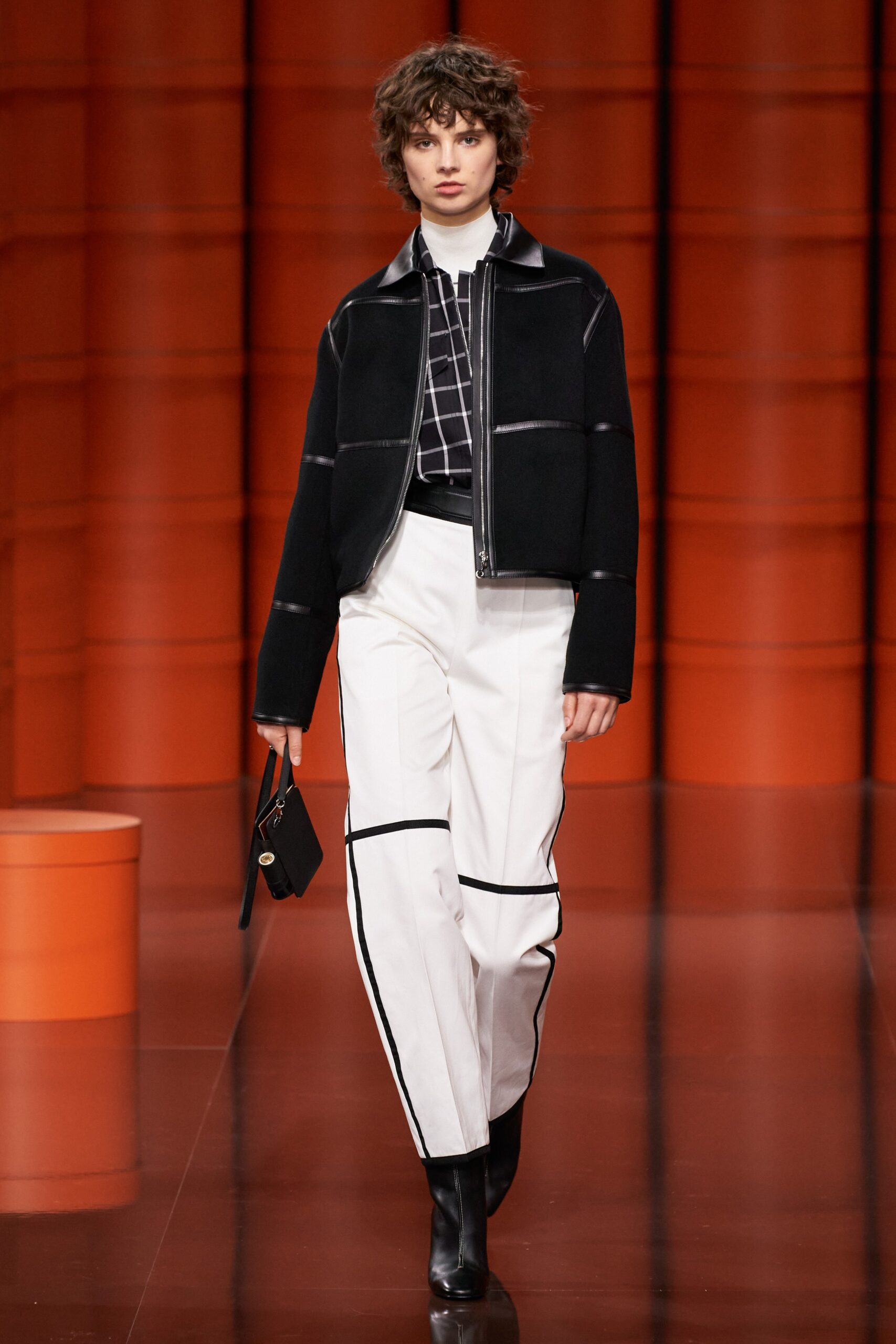 Hermès F/W 21 Look 15