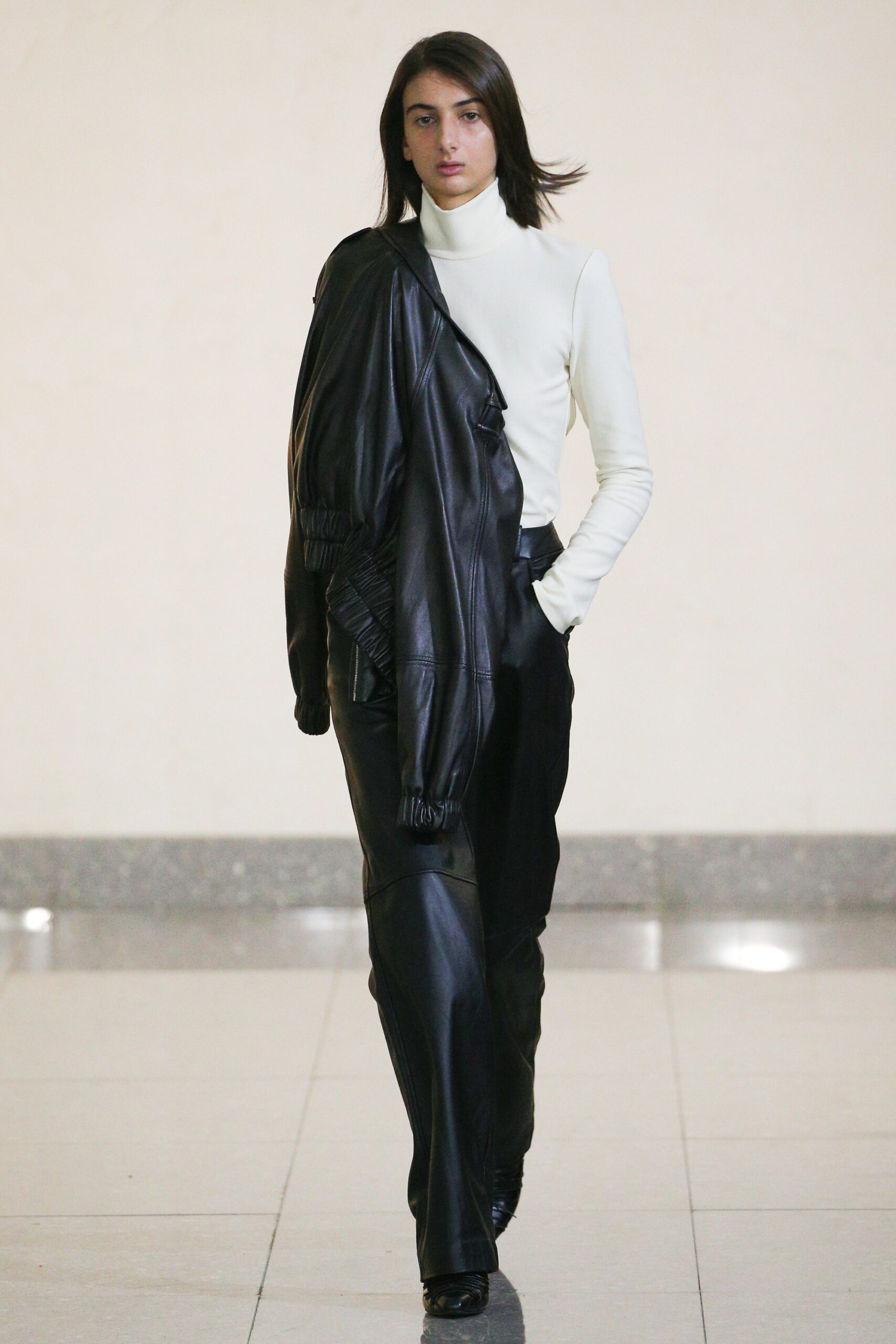 Ingorokva Tbilisi S/S 19 Look 21