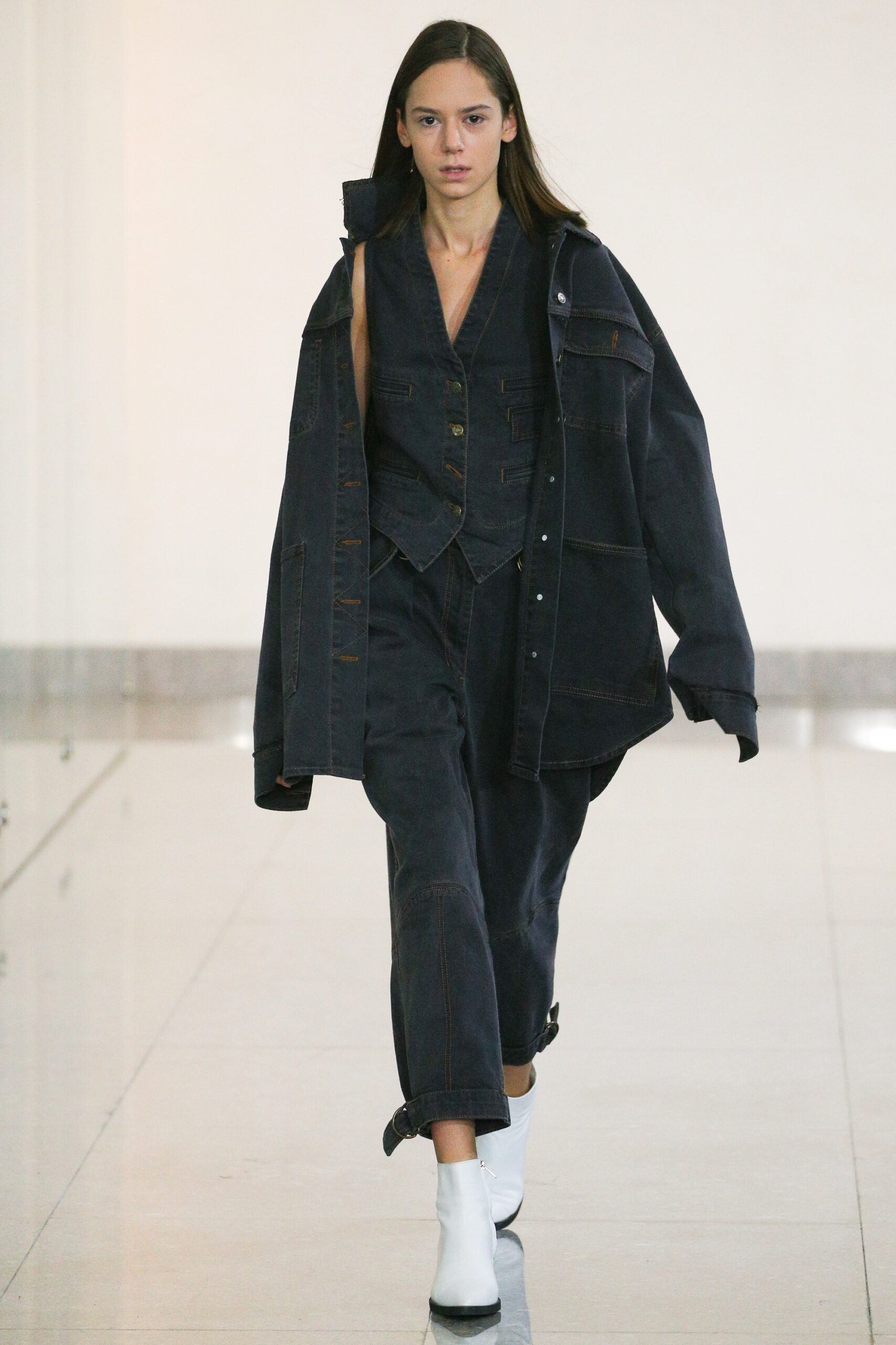 Ingorokva Tbilisi S/S 19 Look 24