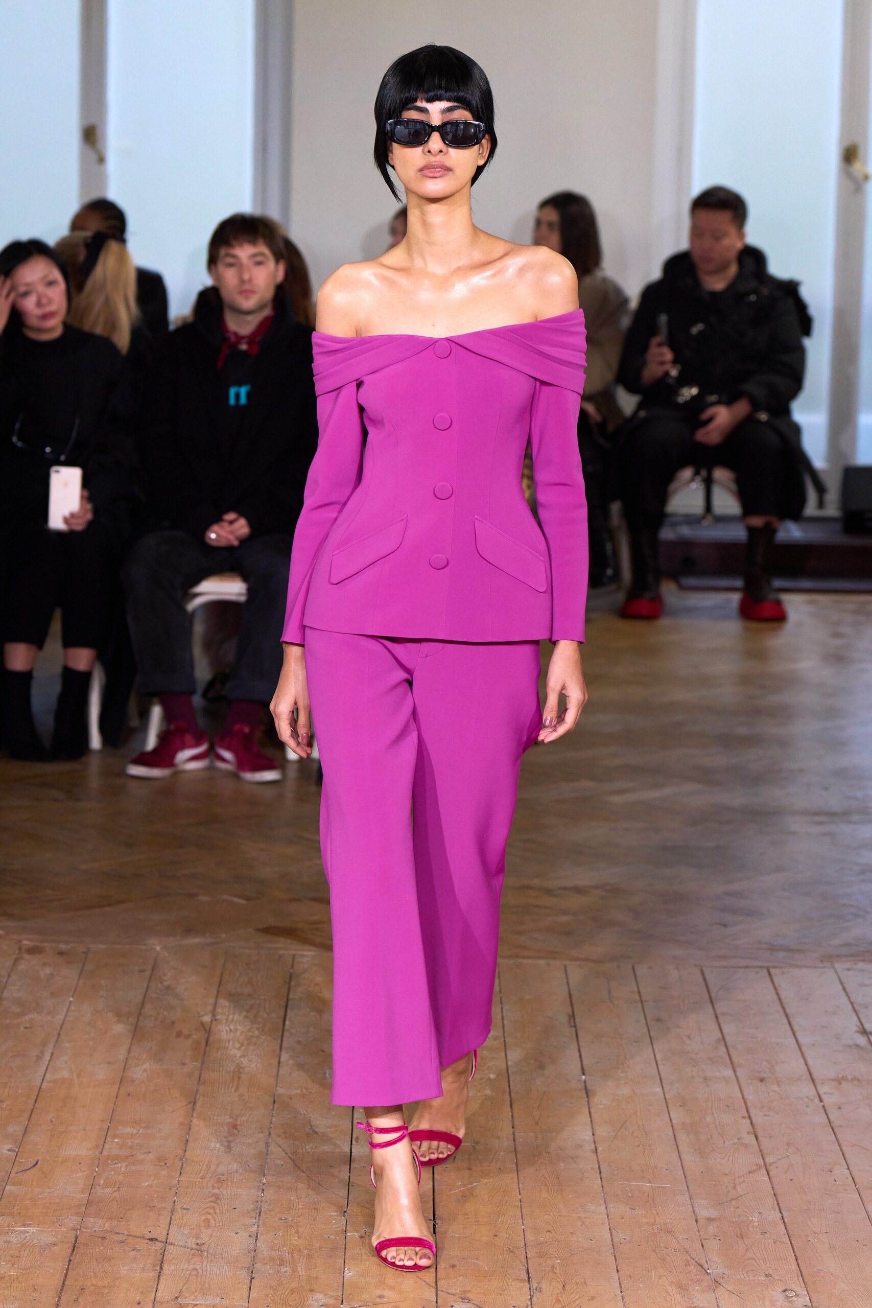 Huishan Zhang F/W 22 Look 2