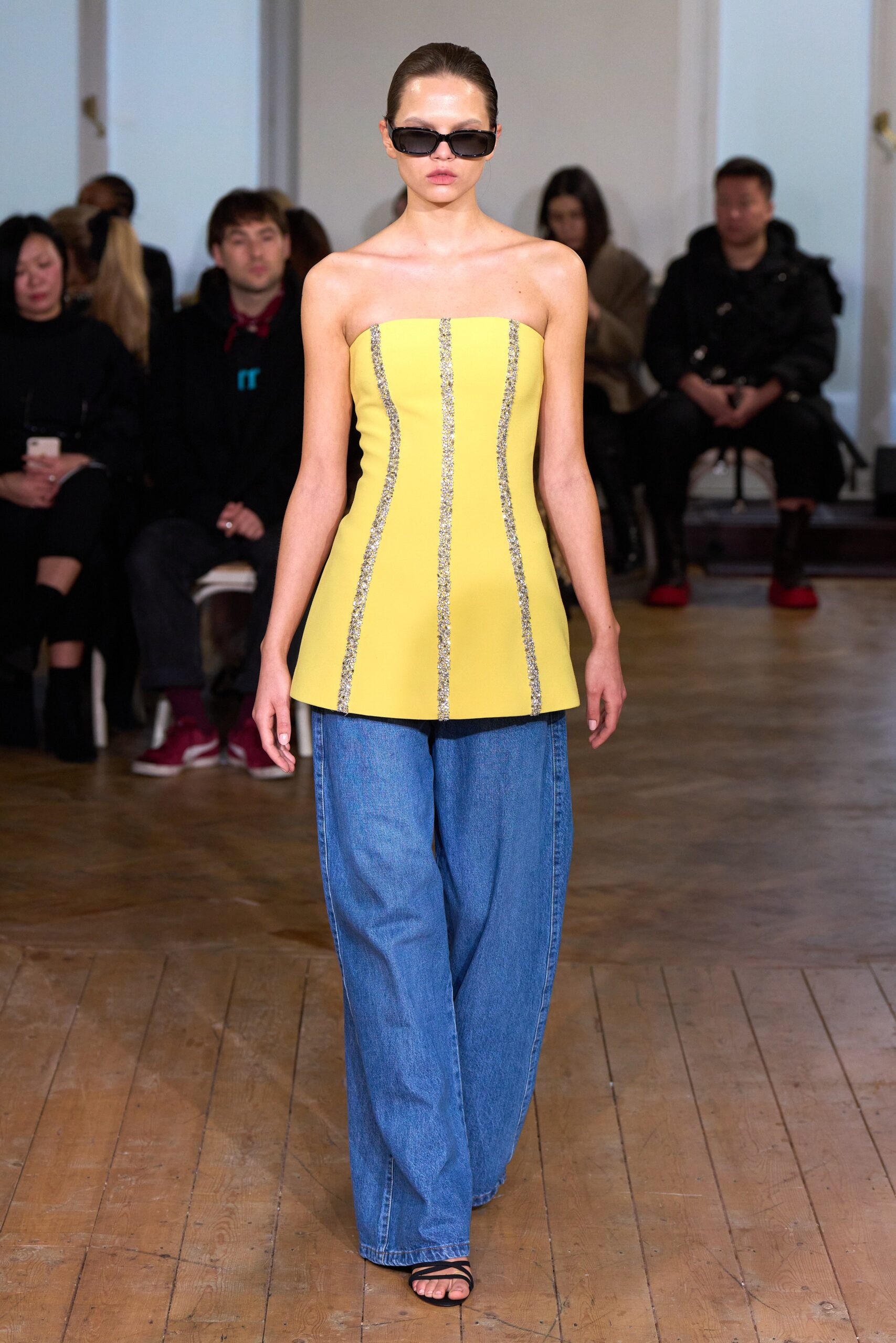Huishan Zhang F/W 22 Look 10