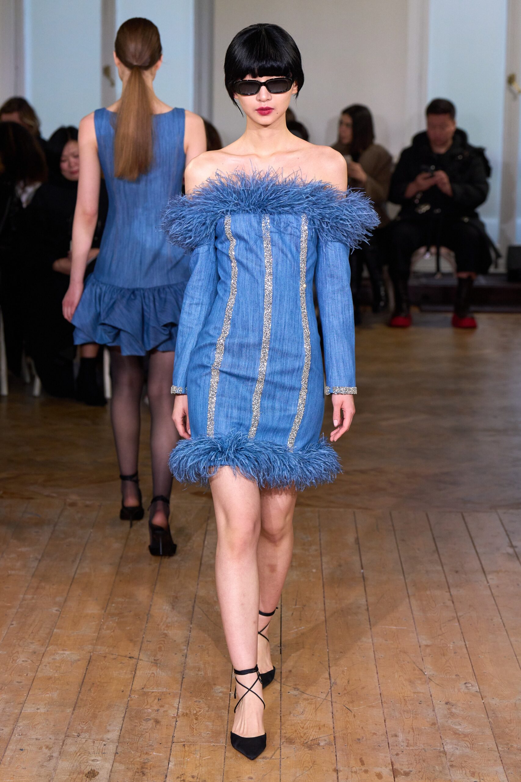 Huishan Zhang F/W 22 Look 12