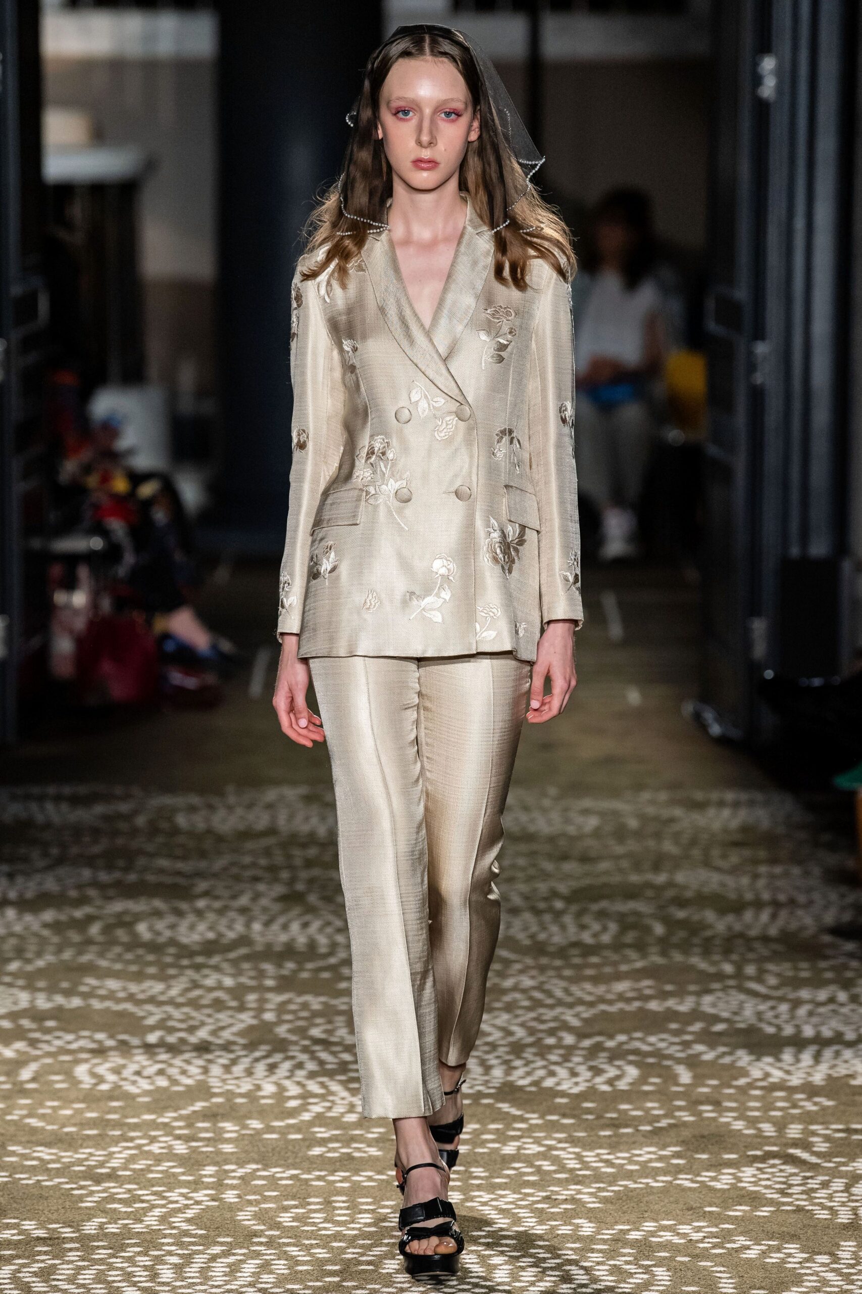 Huishan Zhang S/S 20 Look 3