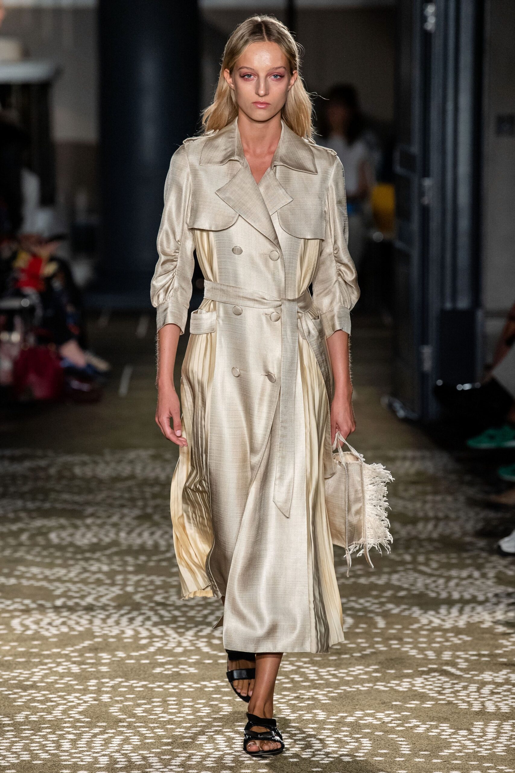 Huishan Zhang S/S 20 Look 5