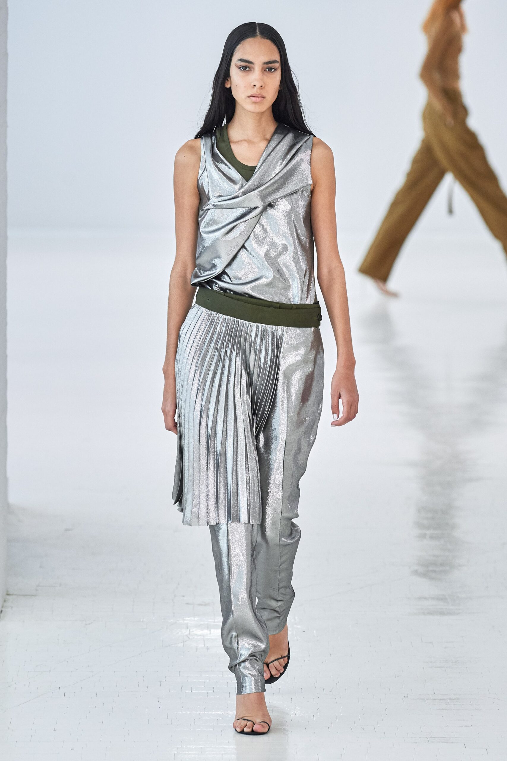 Helmut Lang S/S 20 Menswear Look 7