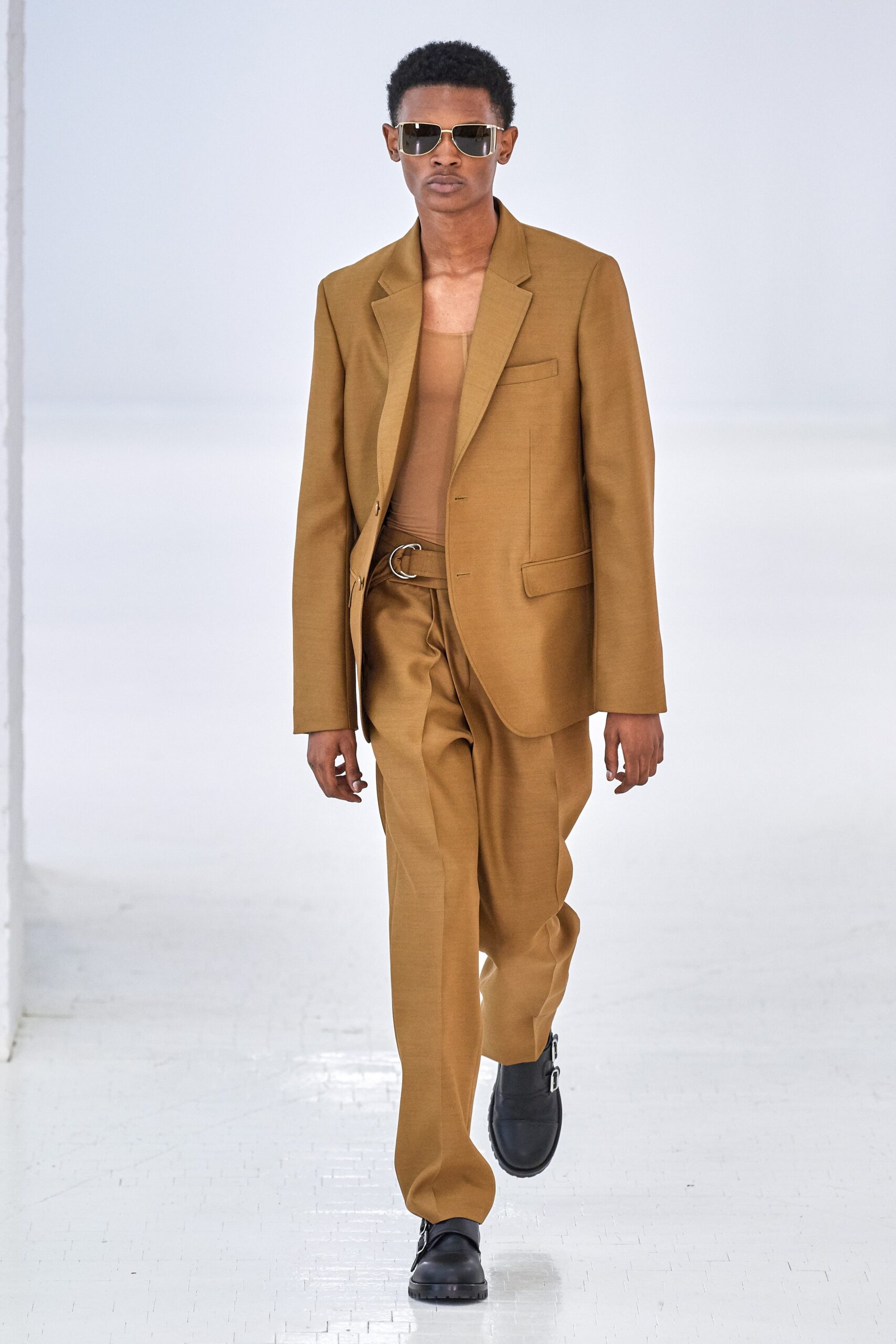 Helmut Lang S/S 20 Menswear Look 9