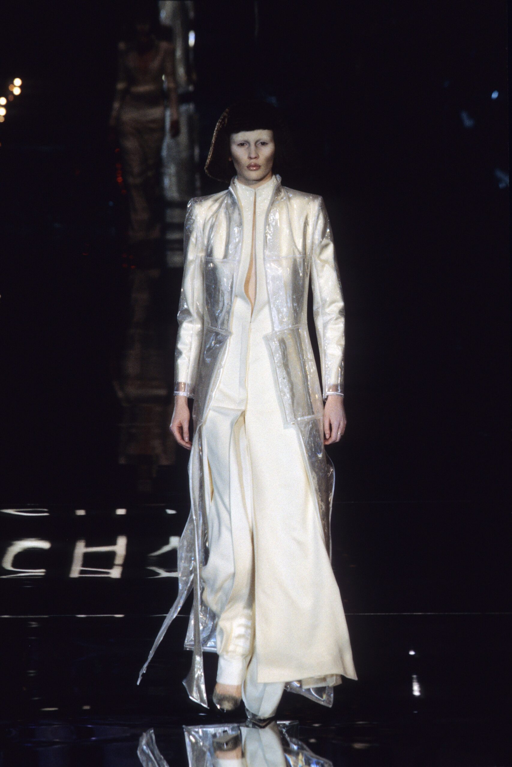 Givenchy F/W 99 Look 12