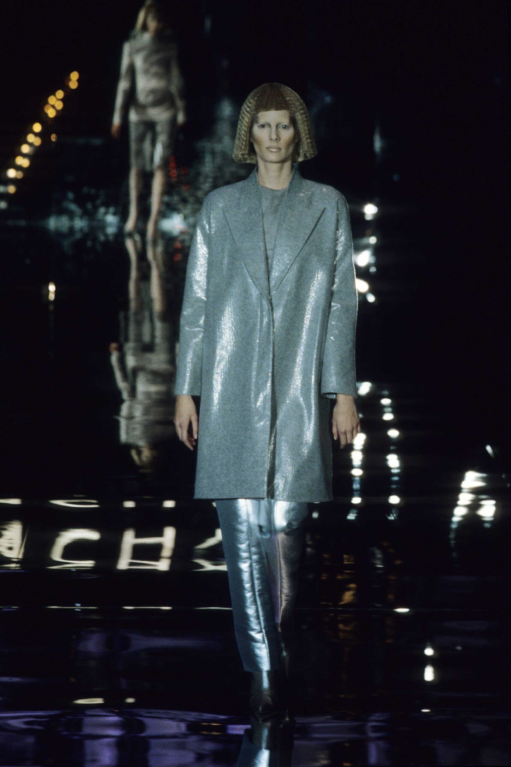 Givenchy F/W 99 Look 19
