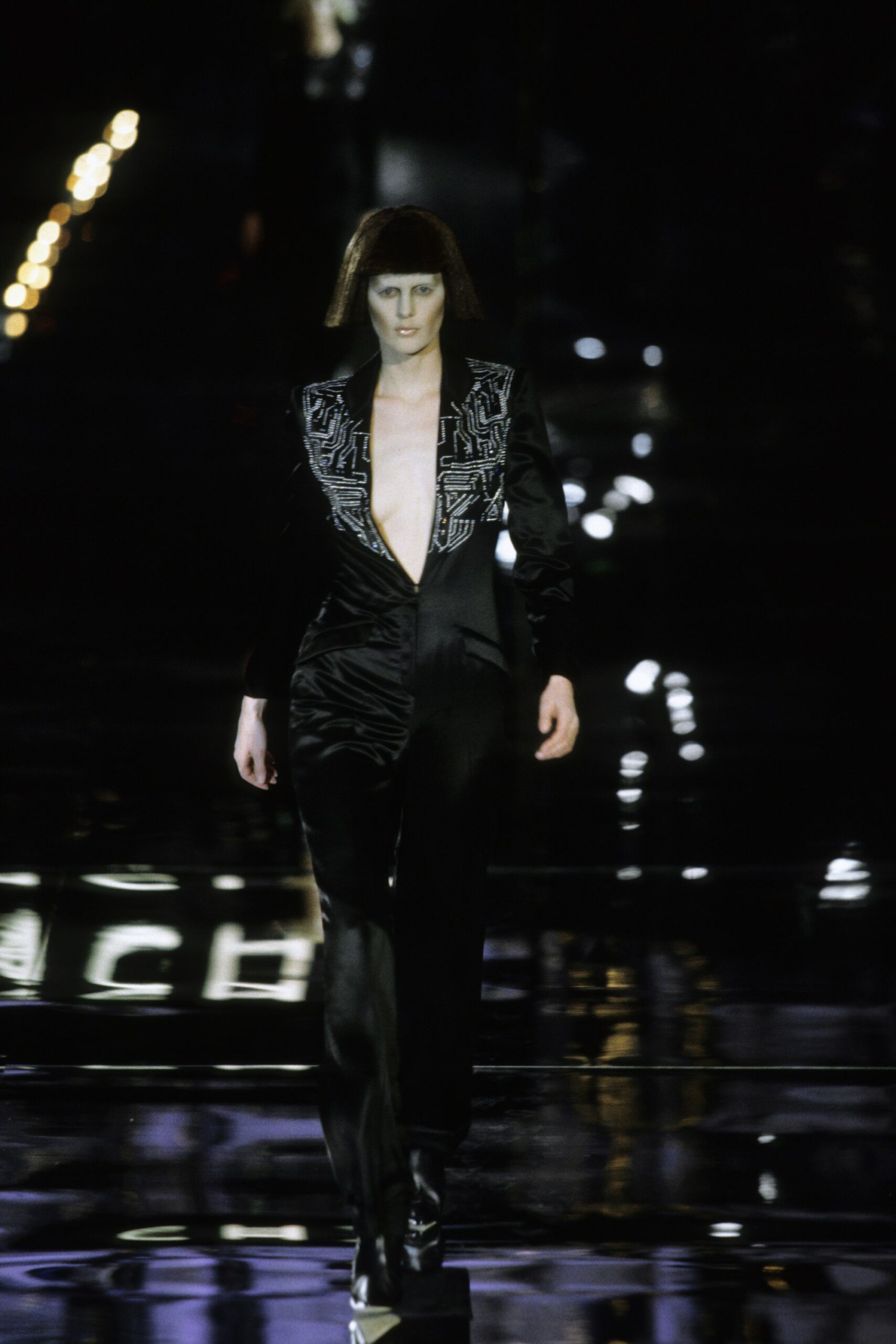 Givenchy F/W 99 Look 24