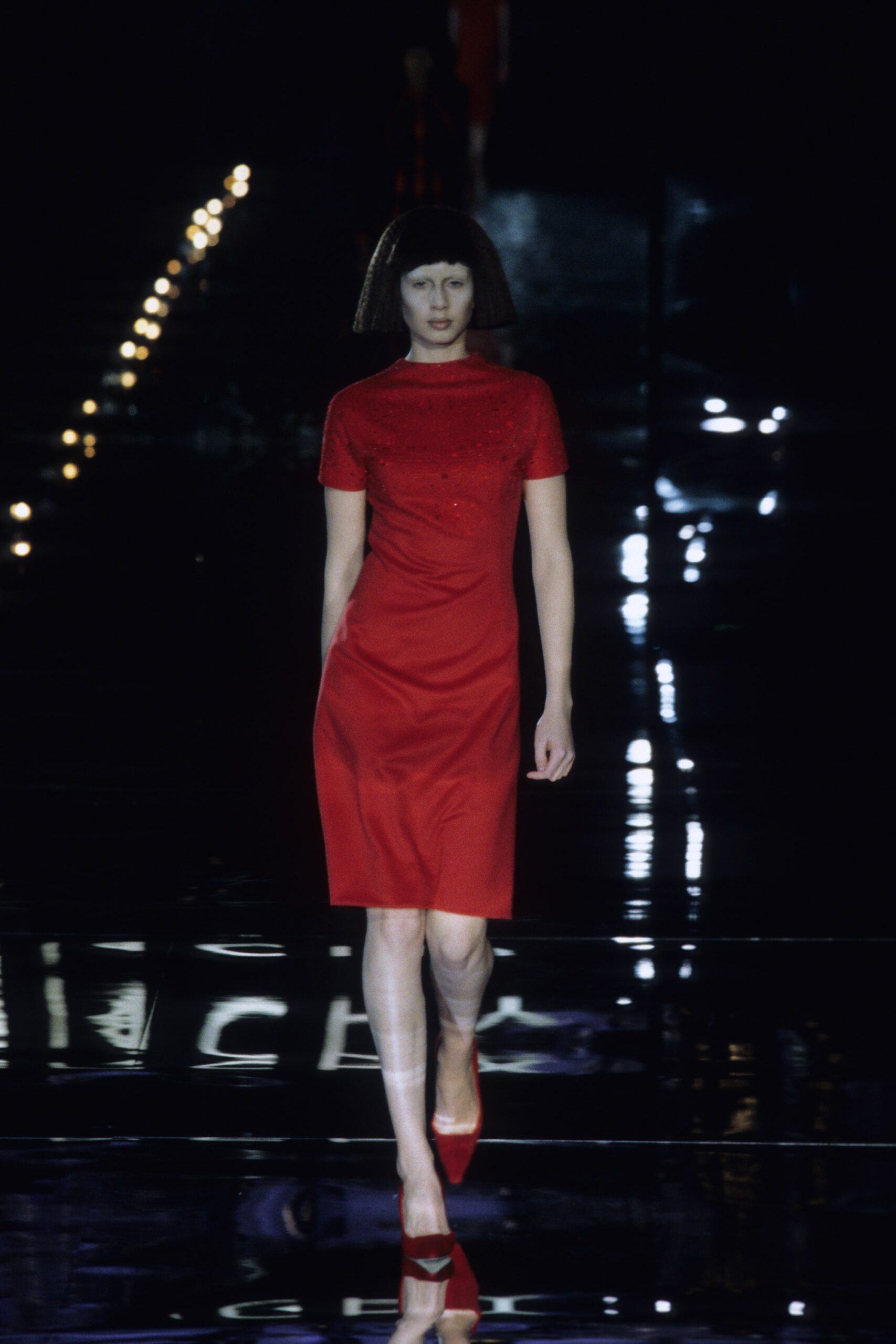 Givenchy F/W 99 Look 26