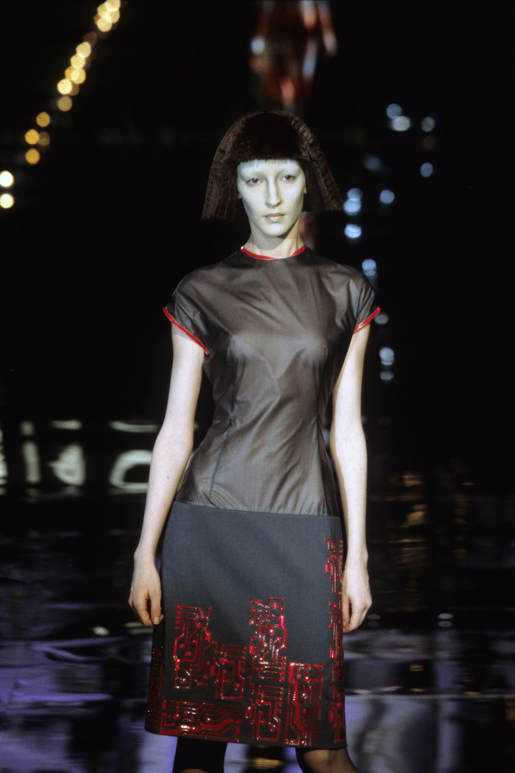 Givenchy F/W 99 Look 45