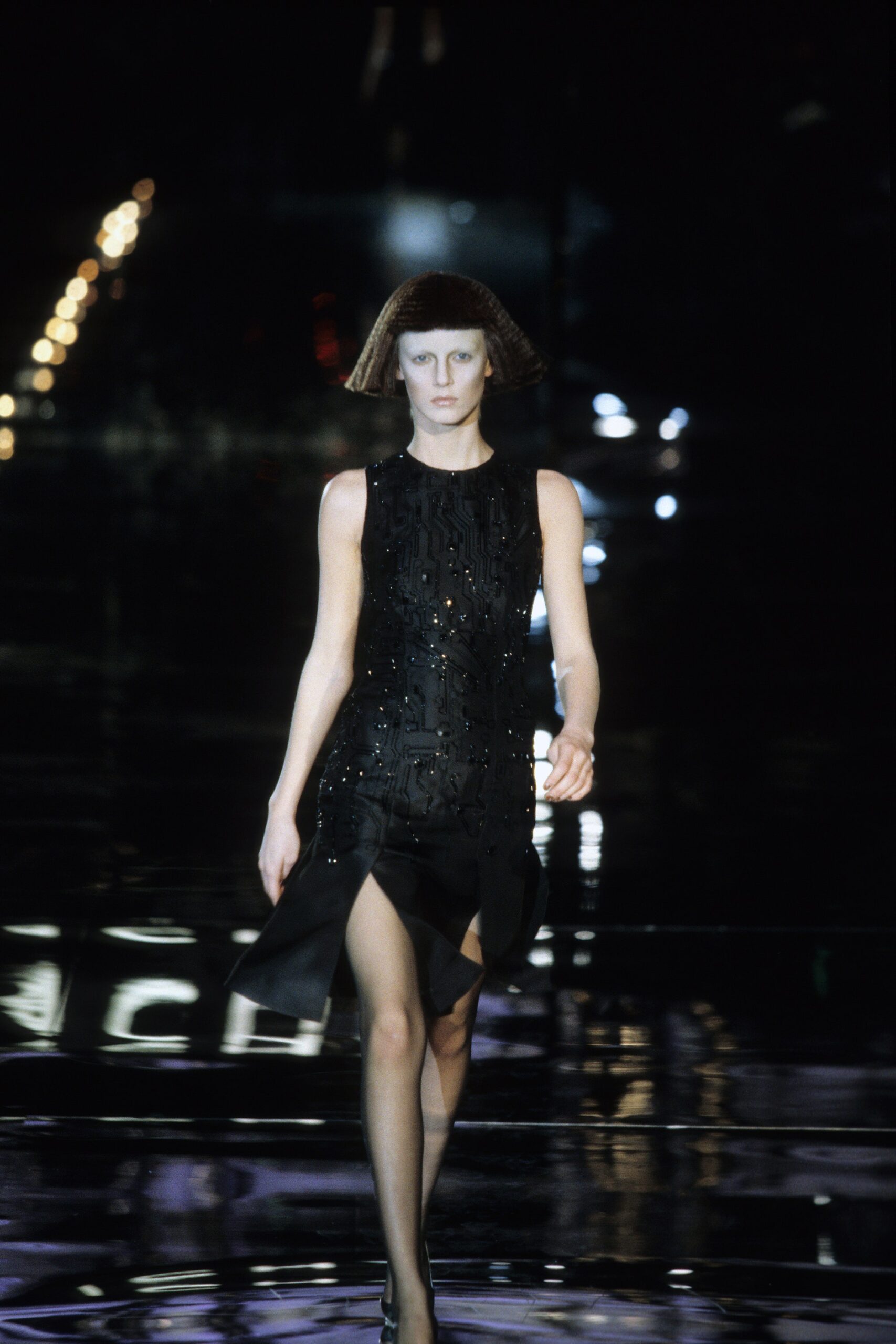 Givenchy F/W 99 Look 48