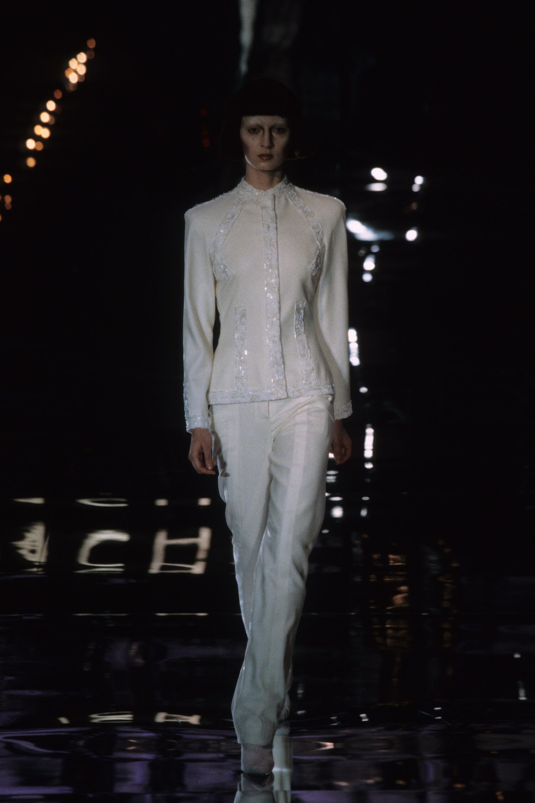 Givenchy F/W 99 Look 49