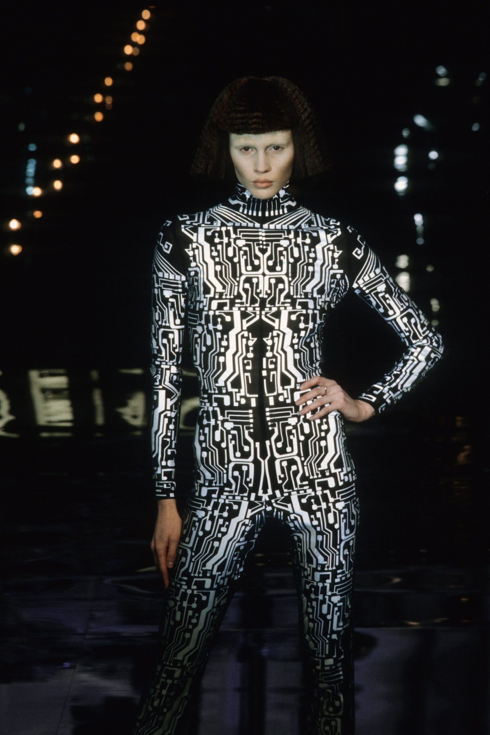 Givenchy F/W 99 Look 55