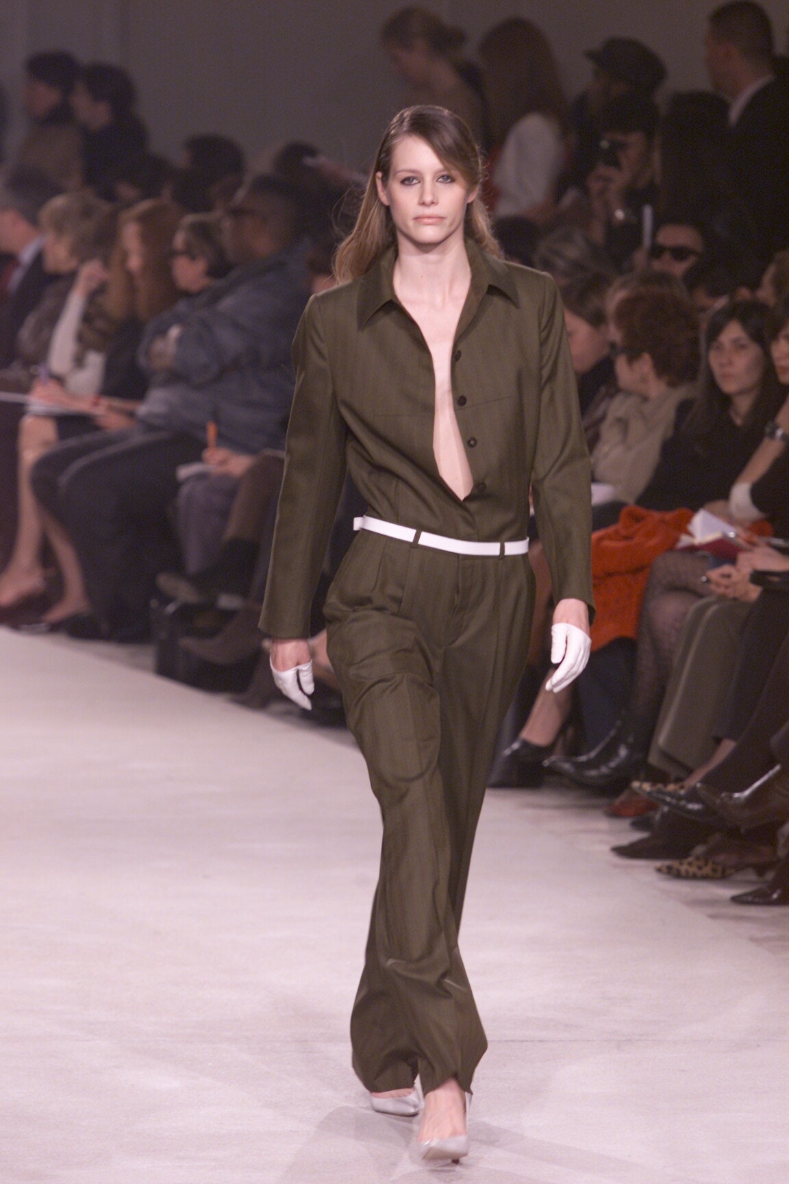 Givenchy F/W 00 Look 4