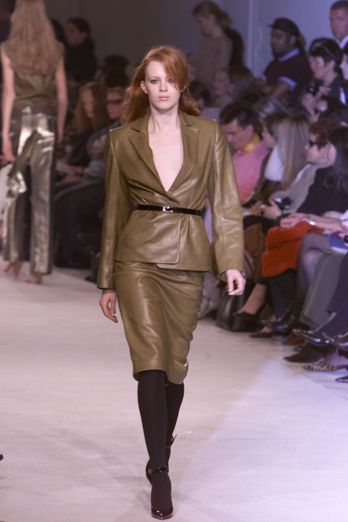 Givenchy F/W 00 Look 23