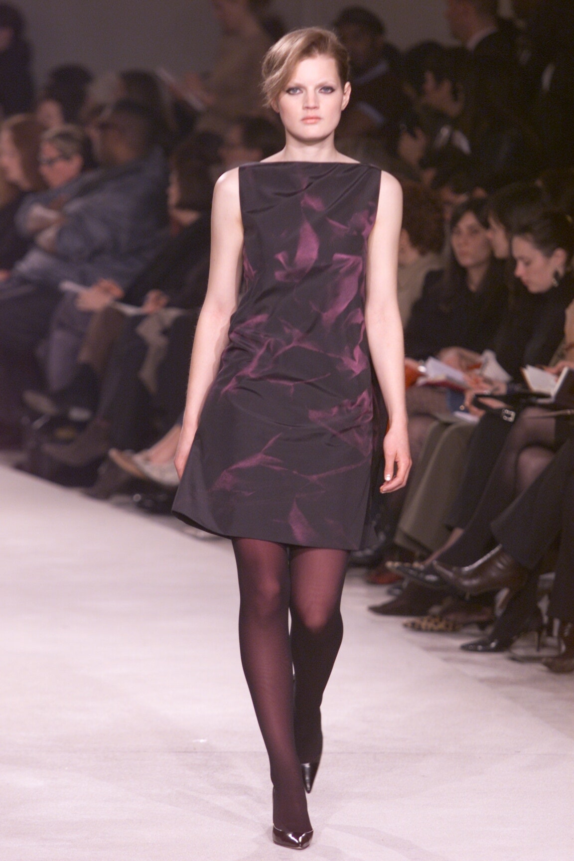 Givenchy F/W 00 Look 36